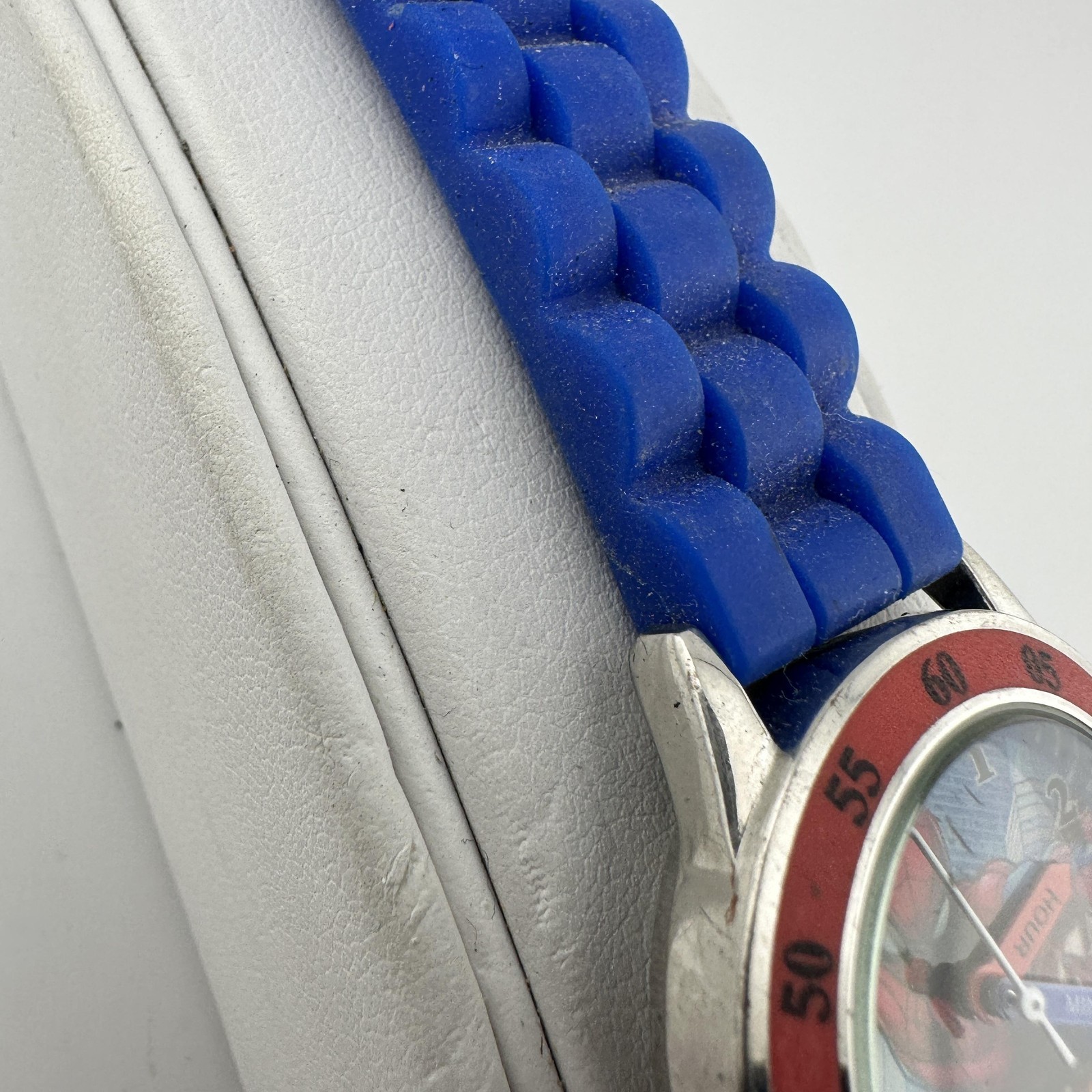 Marvel Boys Watch 33mm Multicolor Dial Silver Case Blue Silicone Strap