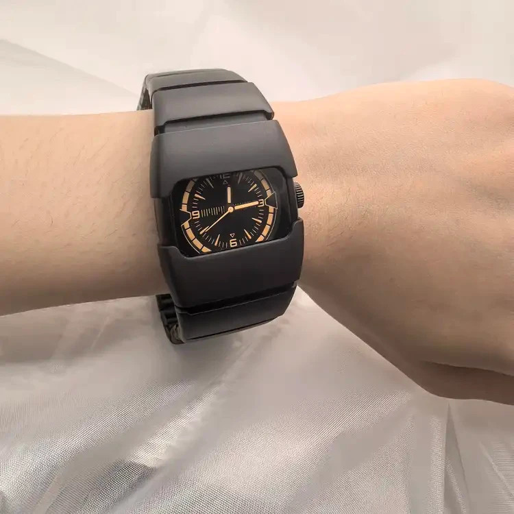 “Lumin” L700, Elegant, Mysterious and Sci-fi, Men Quartz watches