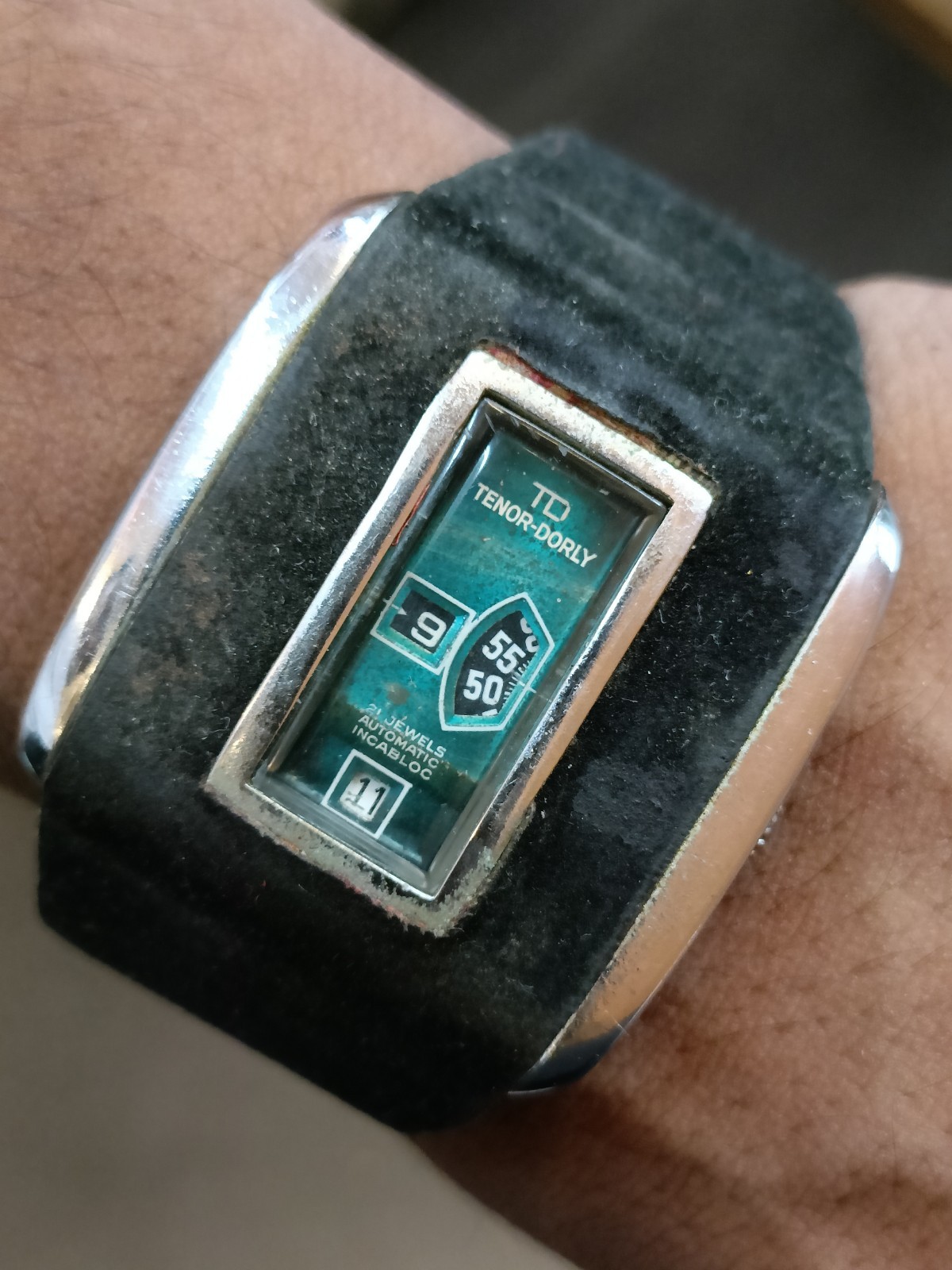 TENOR-DORLY DIGITAL JUMP HOURS AUTOMATIC PATINA GREEN DIAL SWISS MEN’S WORKING