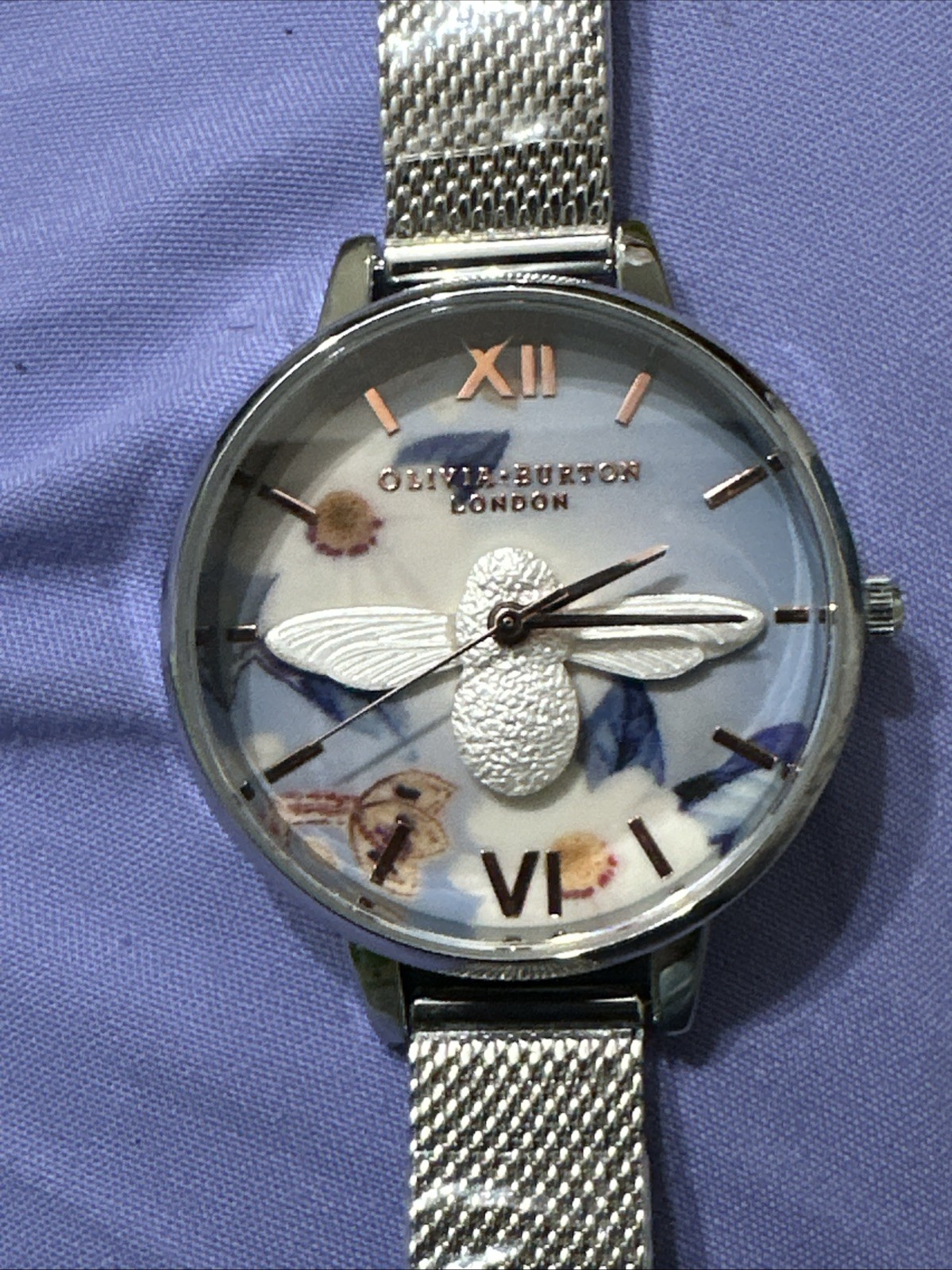 New & Tag Olivia Burton Silver Bee Watch Blue Floral Face 34mm Demi Size Adjusts