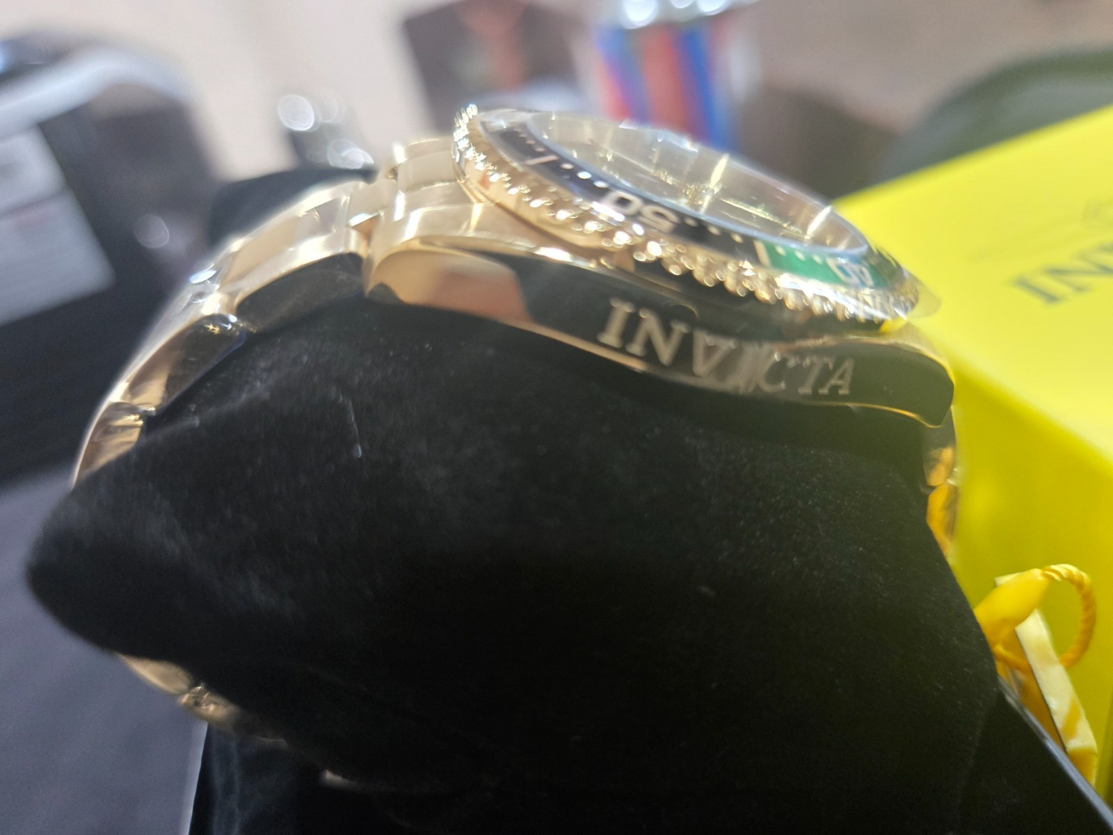 48727 – Invicta Pro Diver Men’s Watch – 37.5mm, Gold (48727). Condition is New w