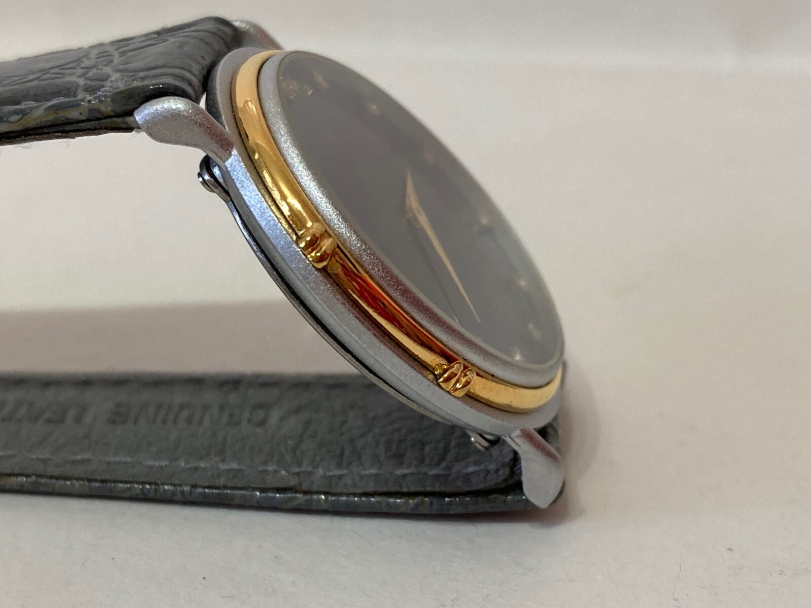 LUISTAR TIMEMASTER SWISS MADE WORKING VINTAGE QUARTZ WATCH.