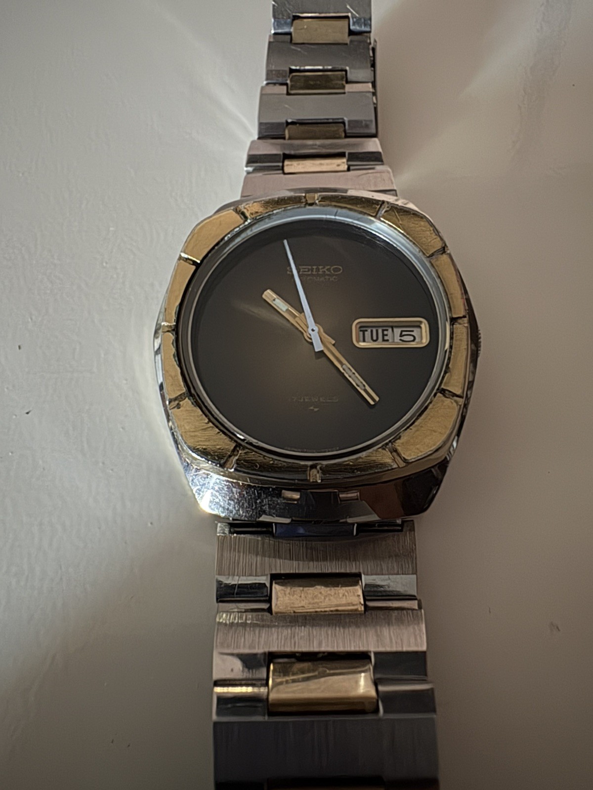 Men’s Seiko Automatic Day/Date Watch Model 7006-7219 vintage