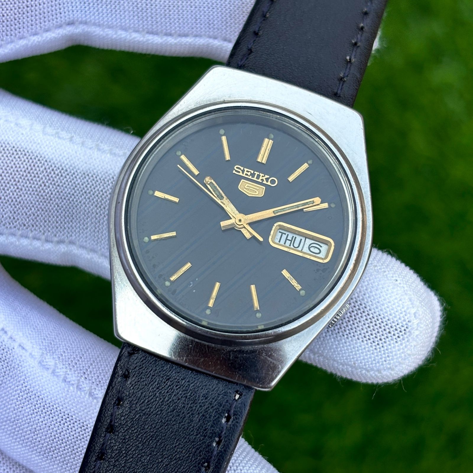 Vintage Seiko 5 Elegant Pattern Dial Automatic Japan Made Men’s Watch 7009-7031