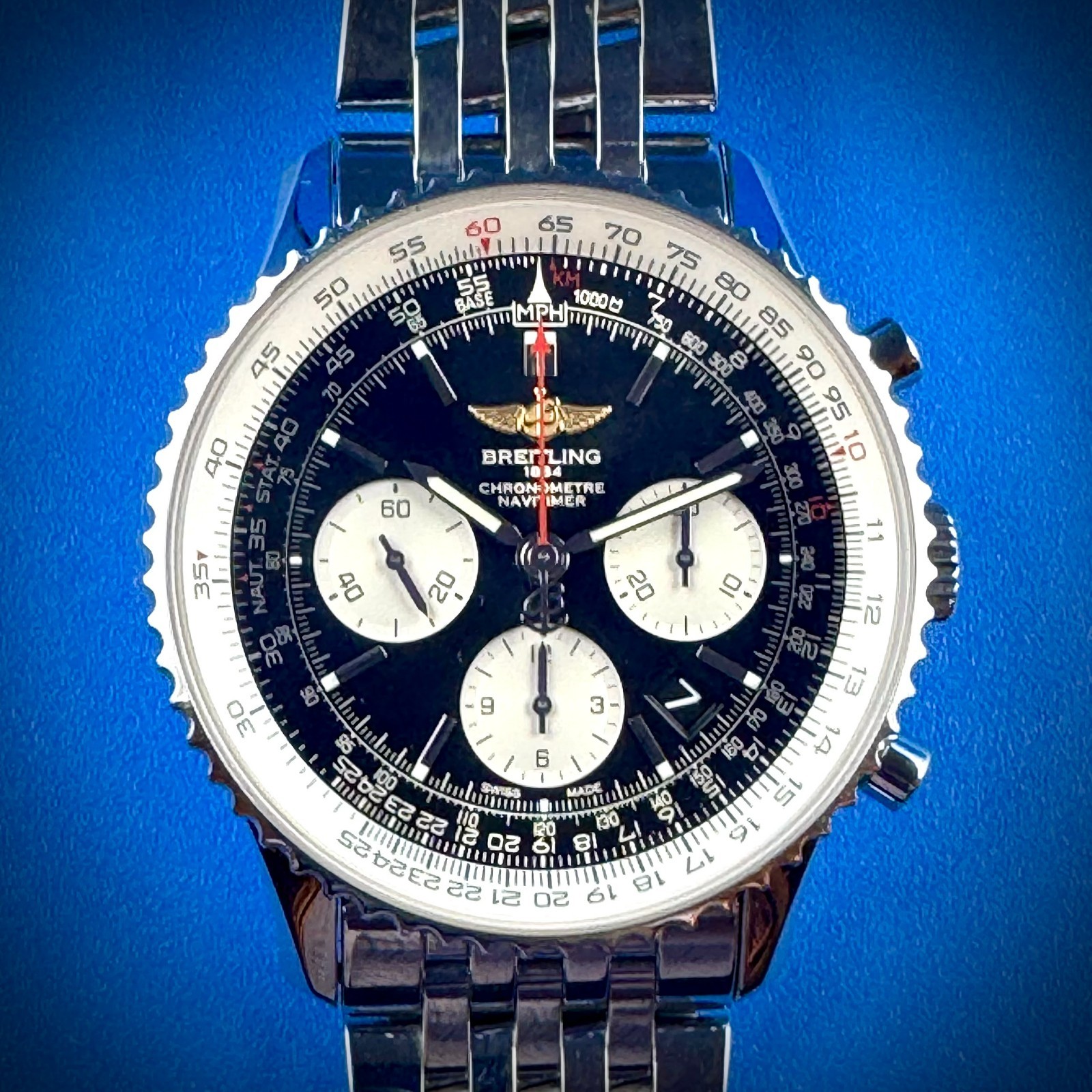 Breitling Navitimer 01 AB012012 – Black Dial – 43mm