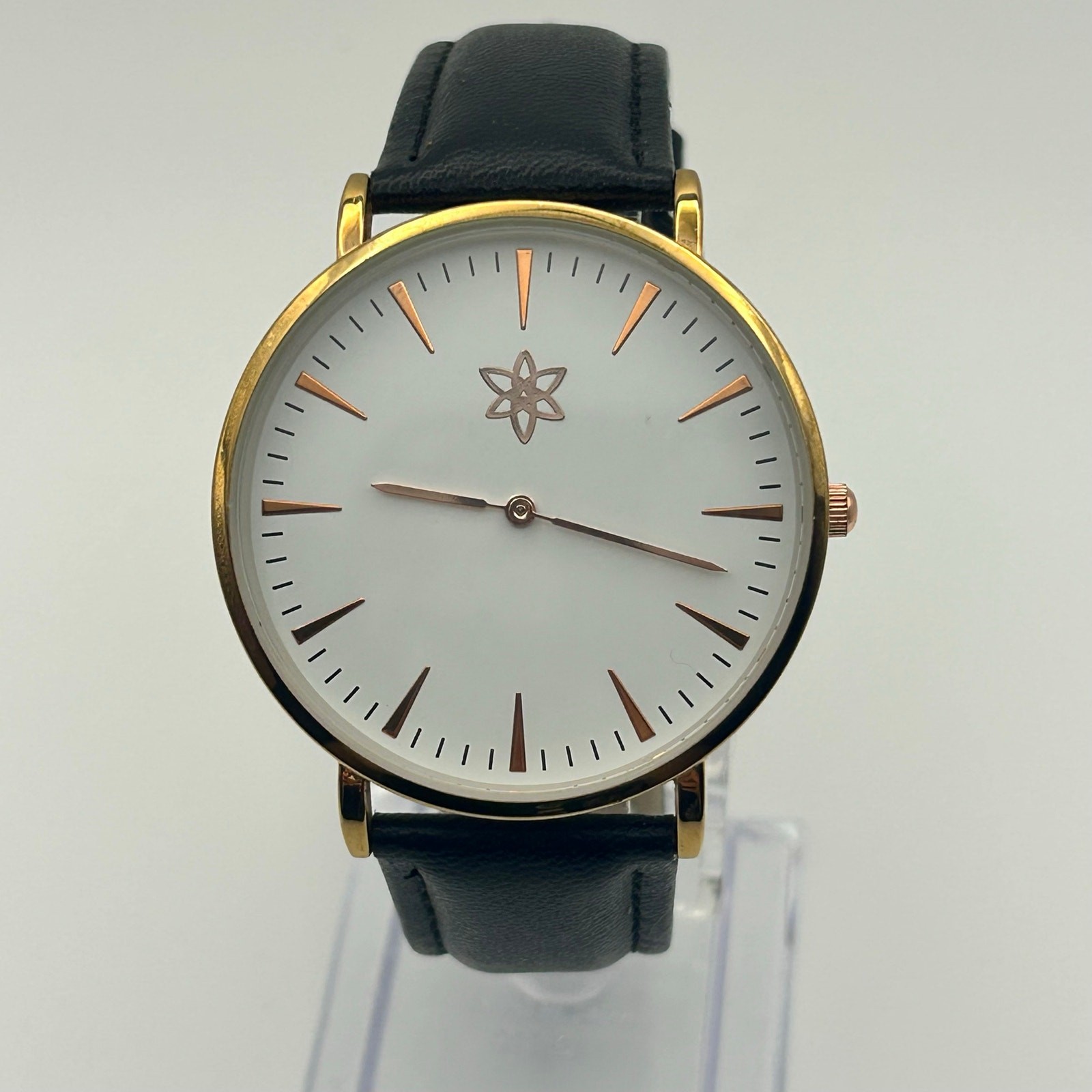 Seraphim Chamuel White Dial Black Leather Minimalist Watch Working New Battery