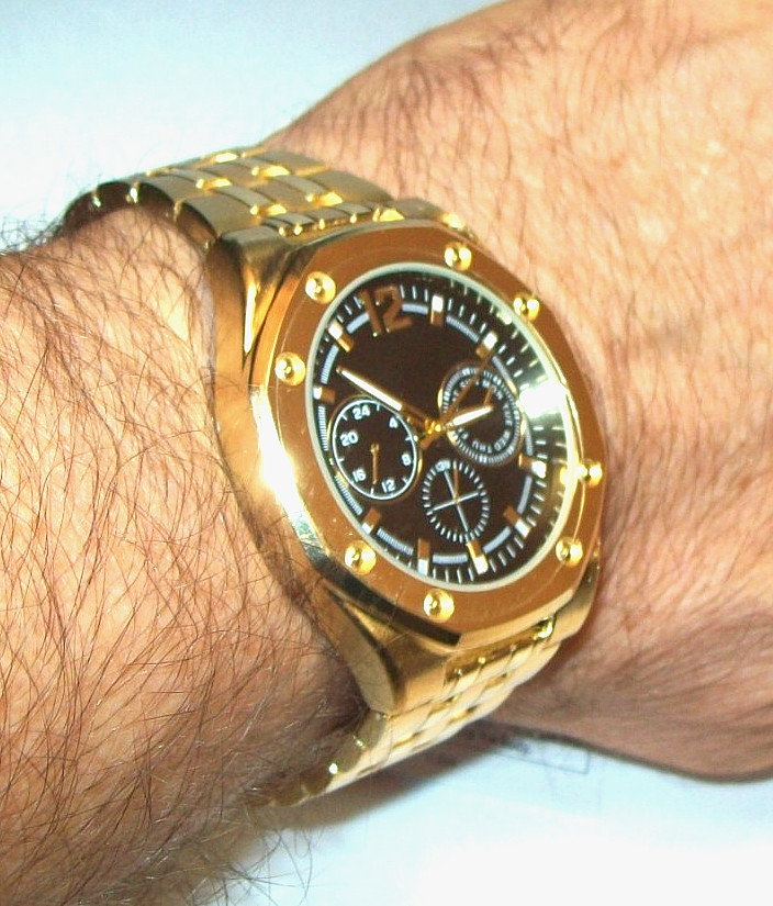 Accutime Mens Watch w/Push Button Deployant Band fits 8.50″ New w/papers