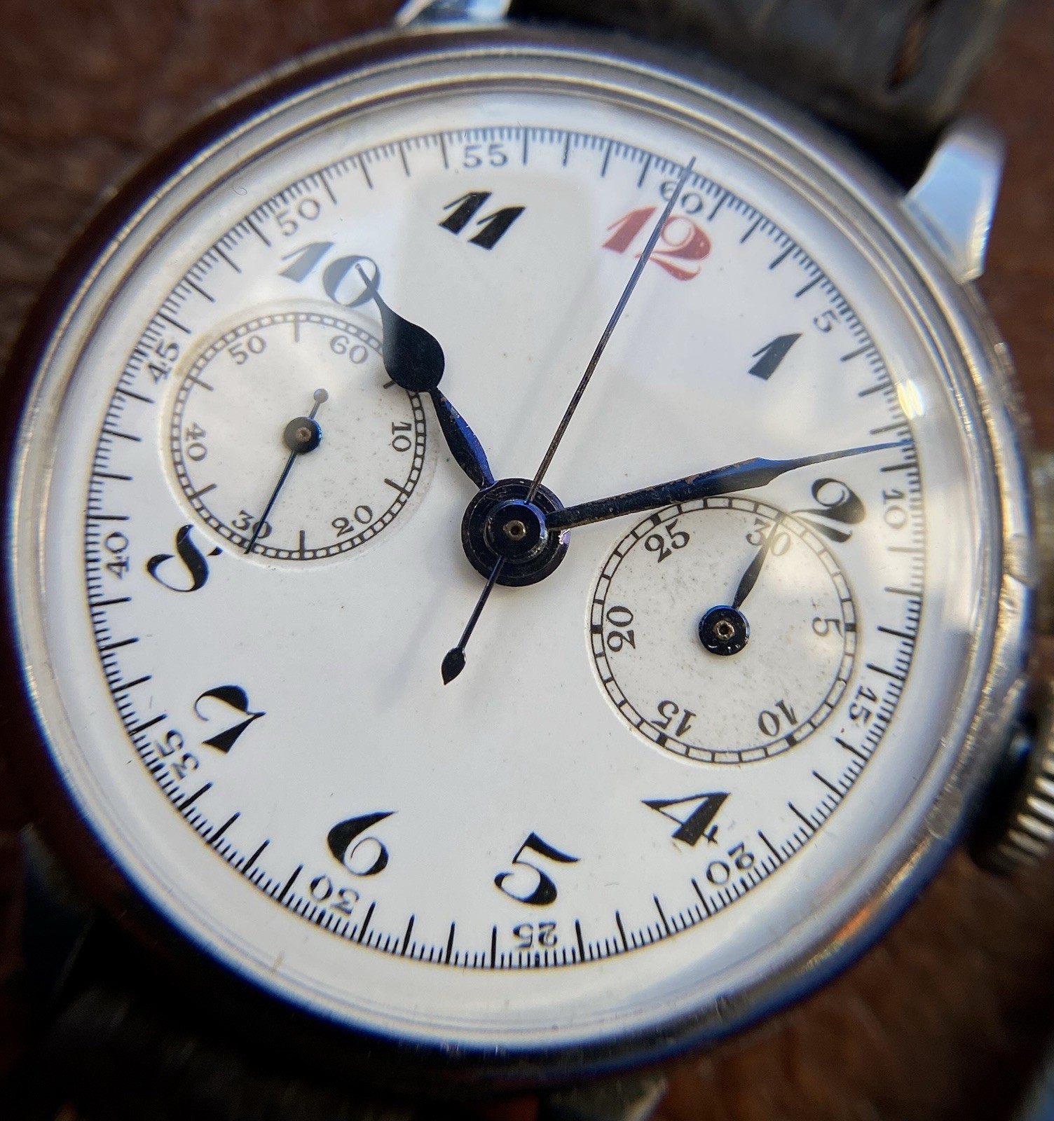 1920s Enamel dial Monopusher chronograph watch Lemania 13CH movement