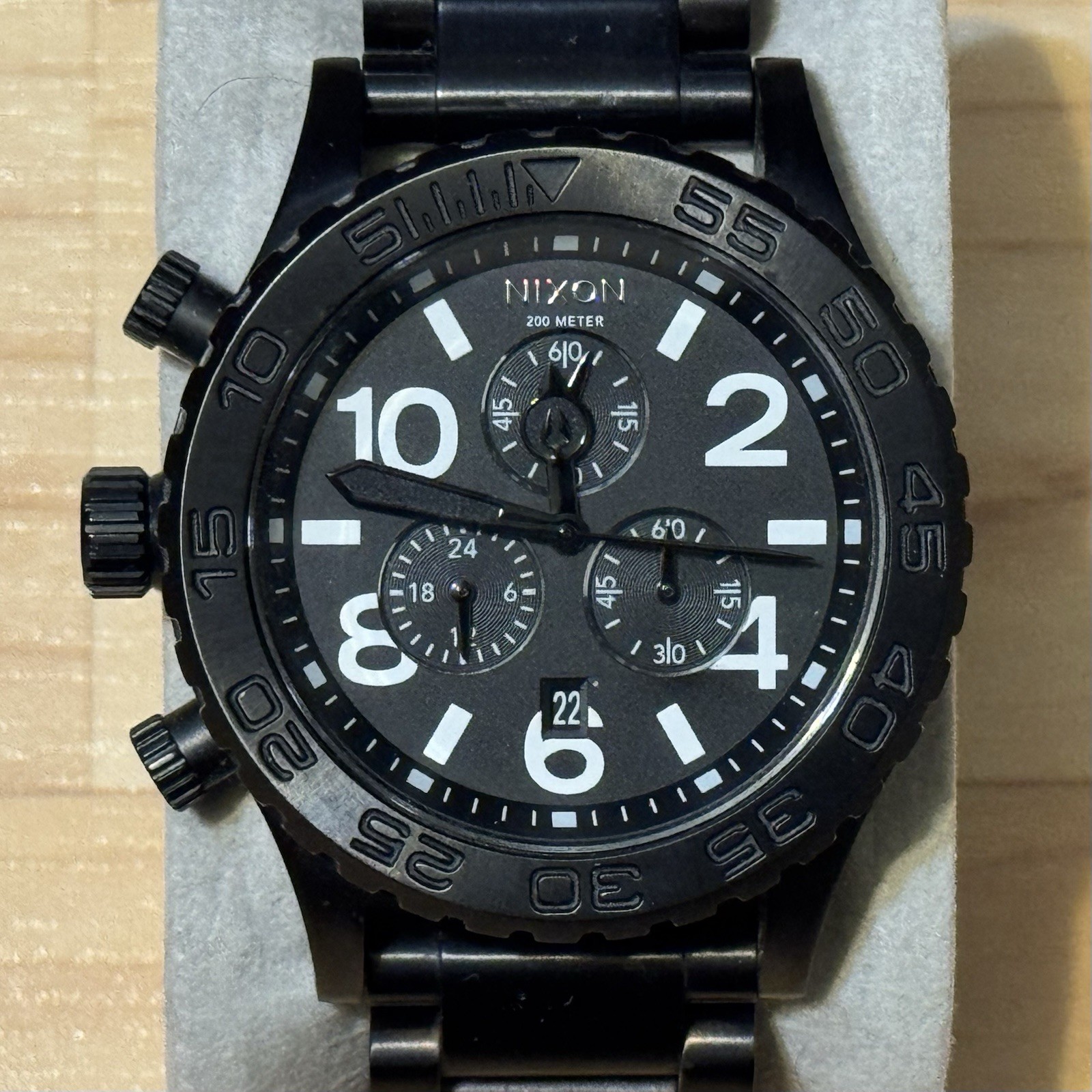 Nixon The 42-20 Chrono Minimize Black White Chronograph Men’s Analog Watch RUNS