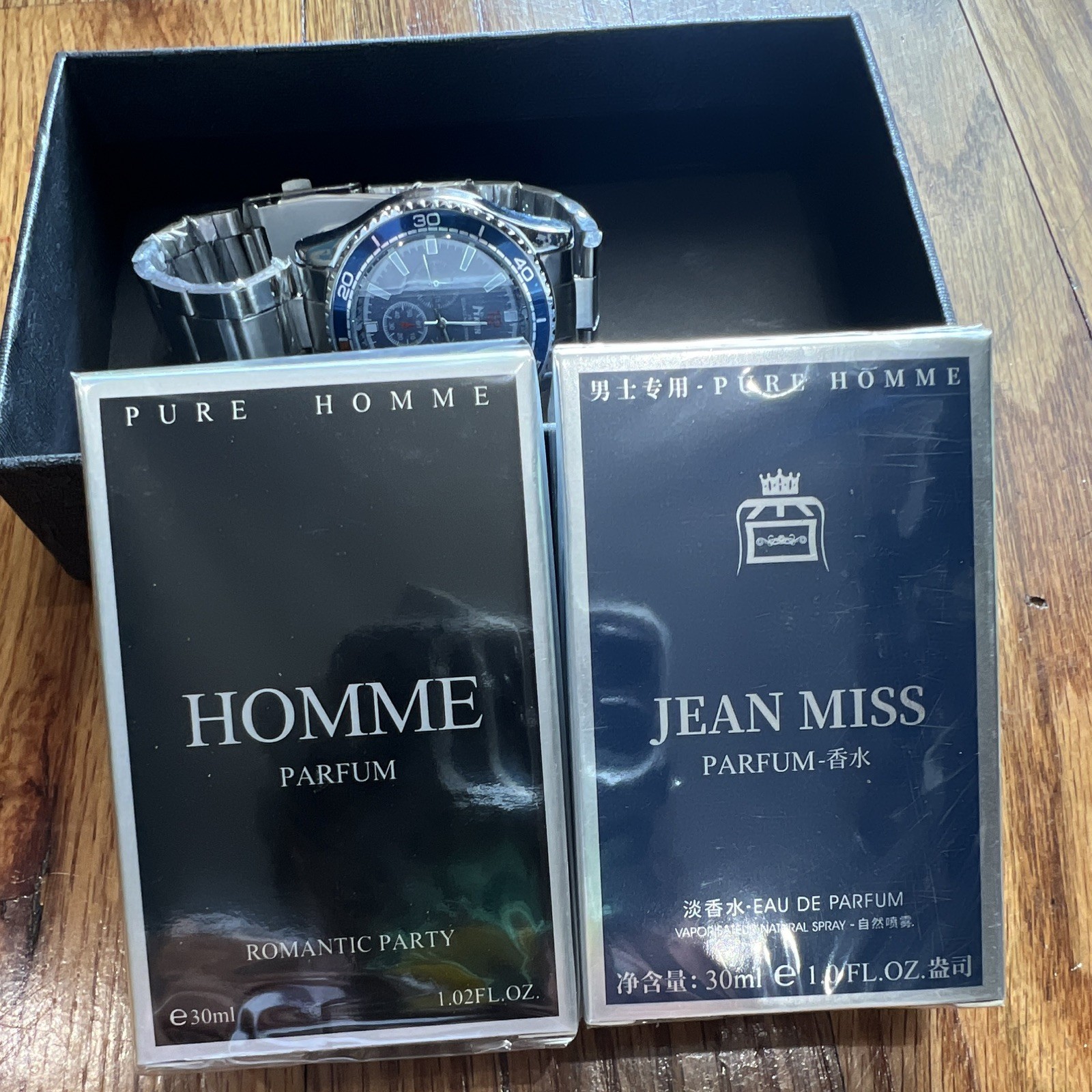 Men’s Gift Set Watch + 2 Eau de Parfum Fragrances 30ml Each New in Box