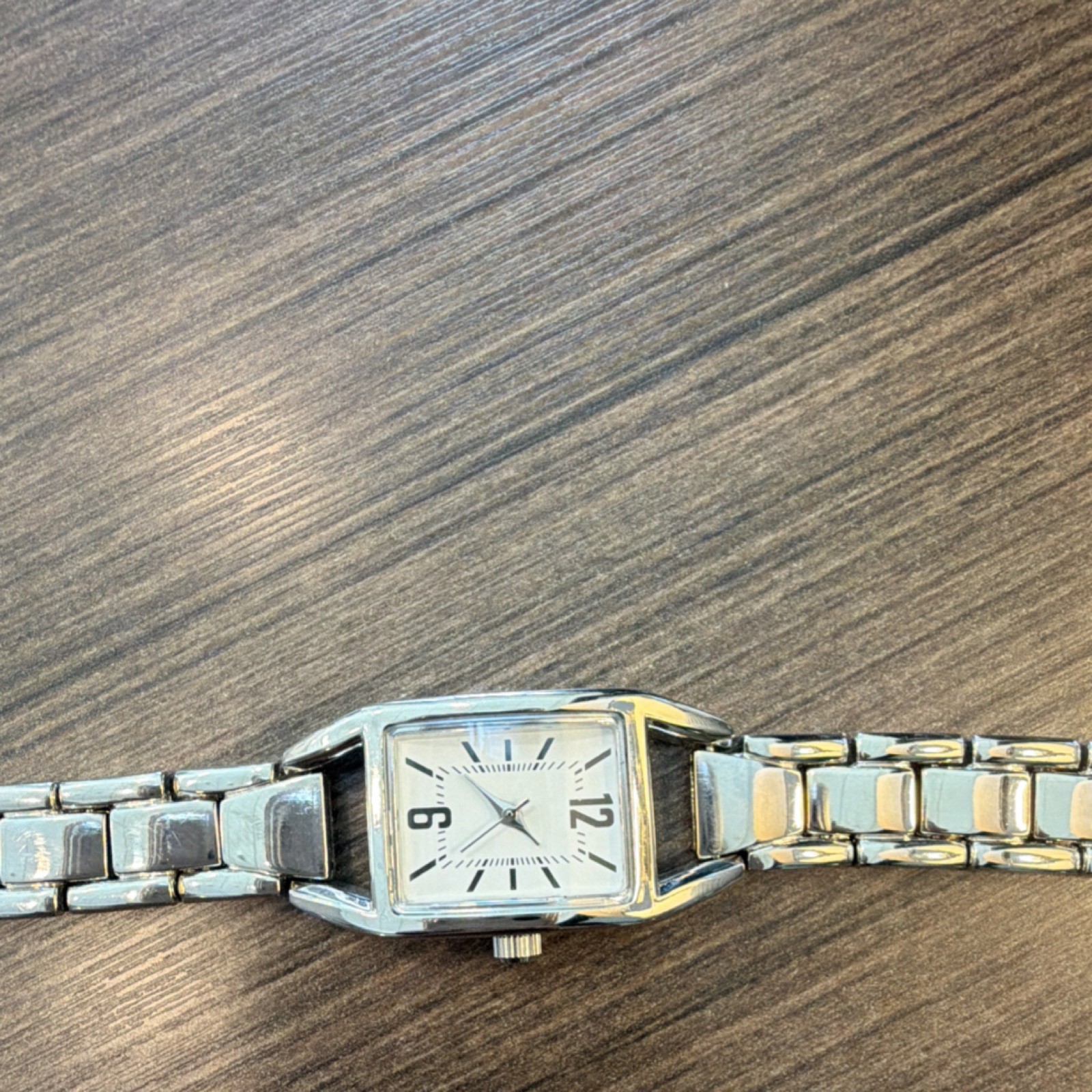 Women’s Quartz Rectangular Silver-Tone Stainless Bracelet Watch White Dial