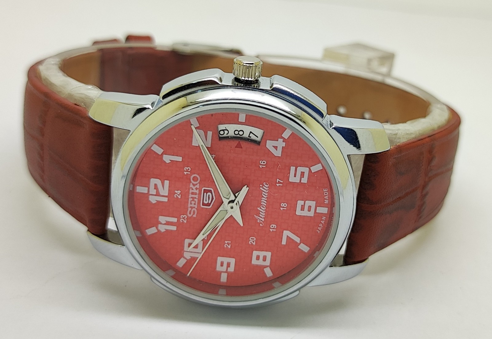 Refurbished Automatic Men’s Watch Day Date | Classic Vintage Style Leather Strap