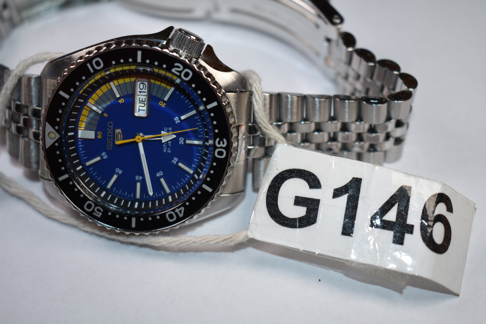SEIKO MOD Diver’s Automatic 7S26-0029 SKX007 Blue/Yellow Dial Date Men’s Watch