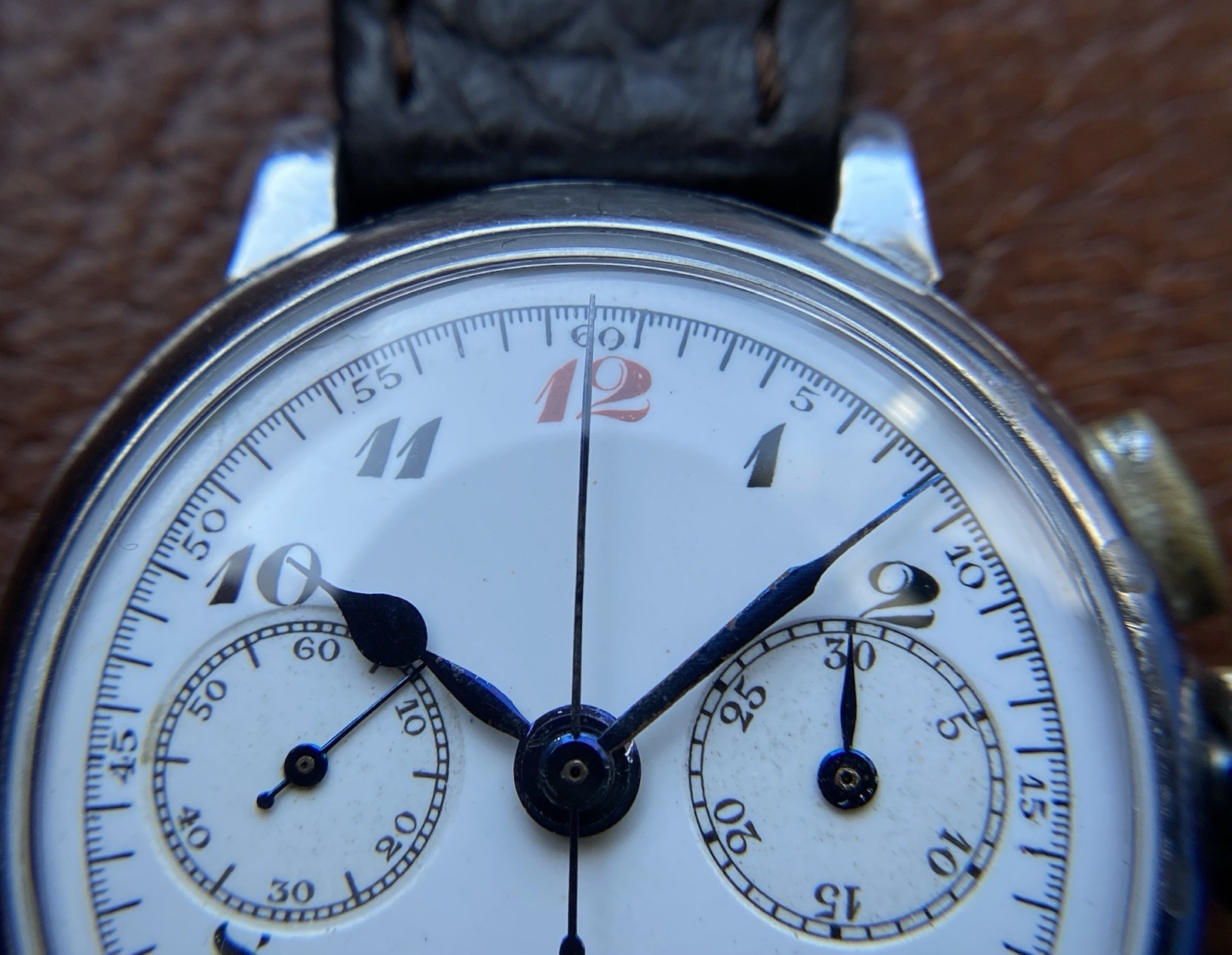 1920s Enamel dial Monopusher chronograph watch Lemania 13CH movement