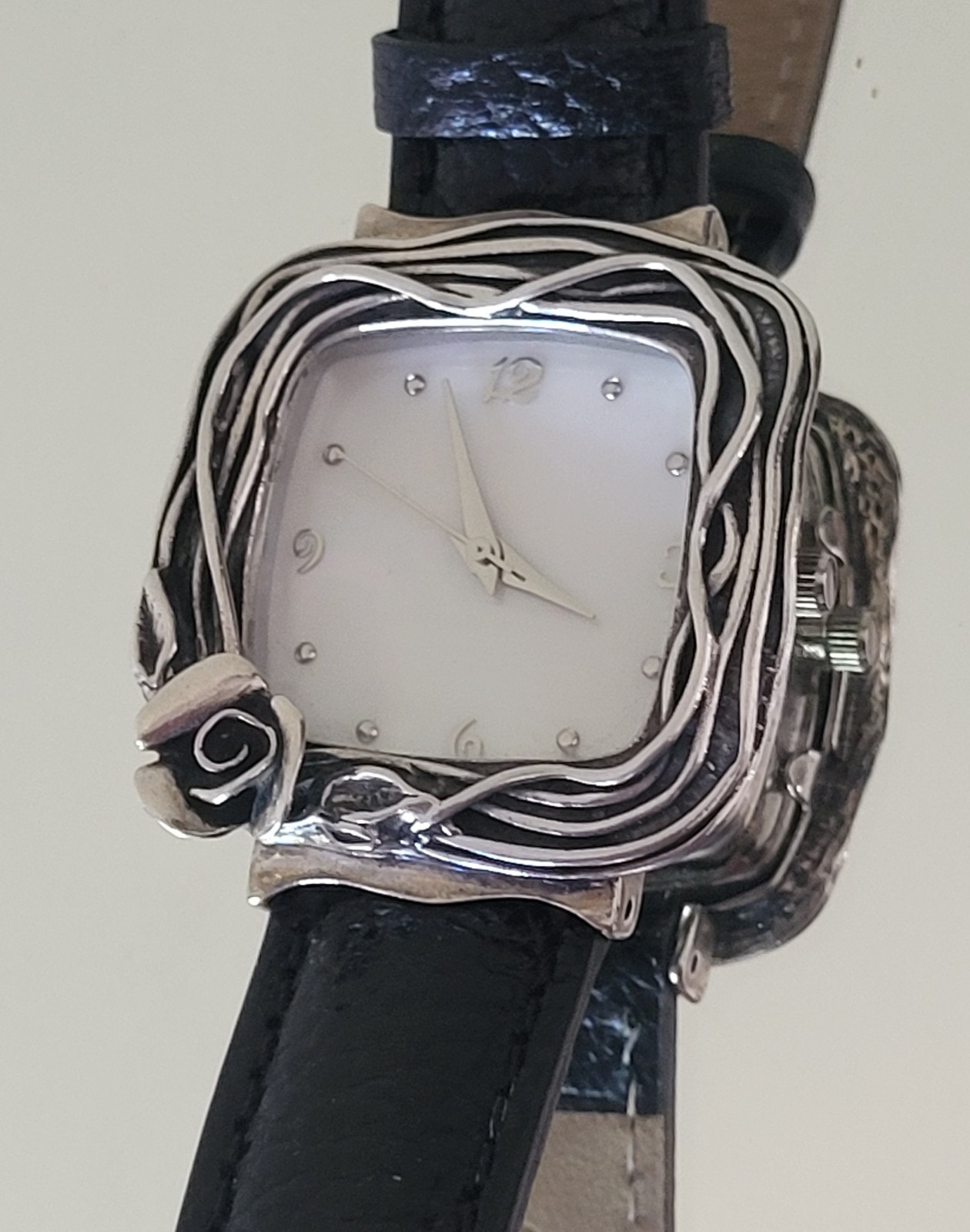 STERLING SILVER WATCH ISRAEL OR PAZ 925 BEZEL & MOTHER OF PEARL FACE DIAL.