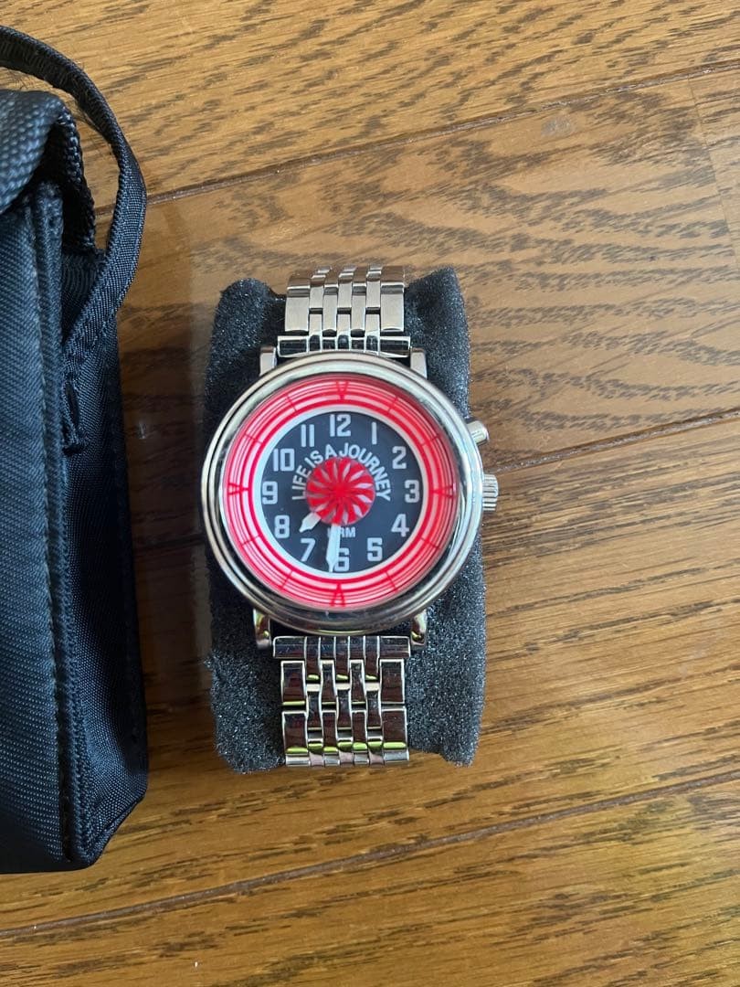 Hollywood Ranch Market HRM Neon Watch