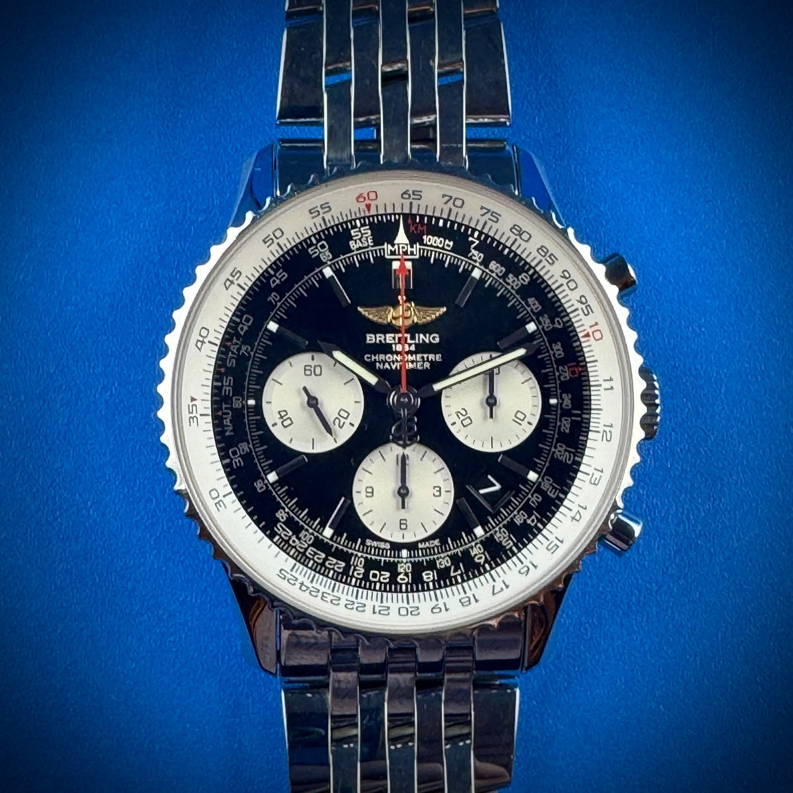 Breitling Navitimer 01 AB012012 – Black Dial – 43mm