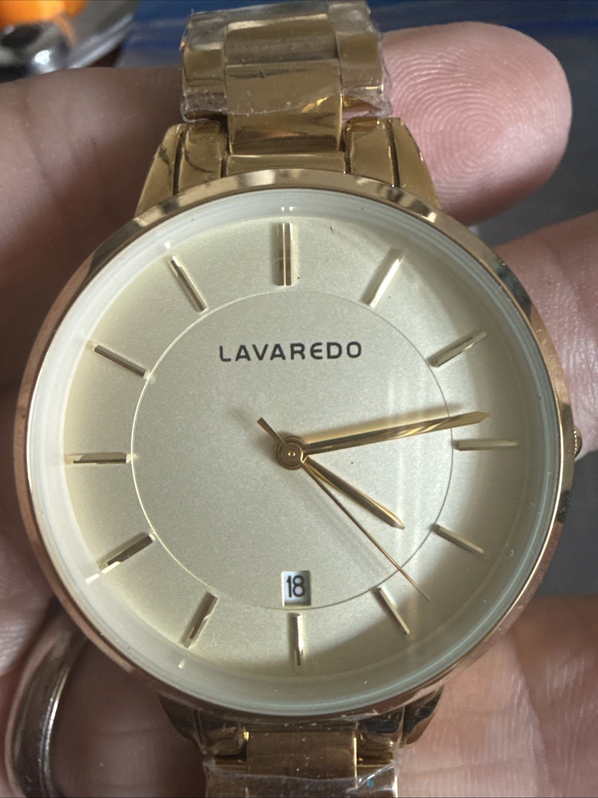 LAVAREDO MENS WATCH Champagne Dial Date New In Plastic 38mm