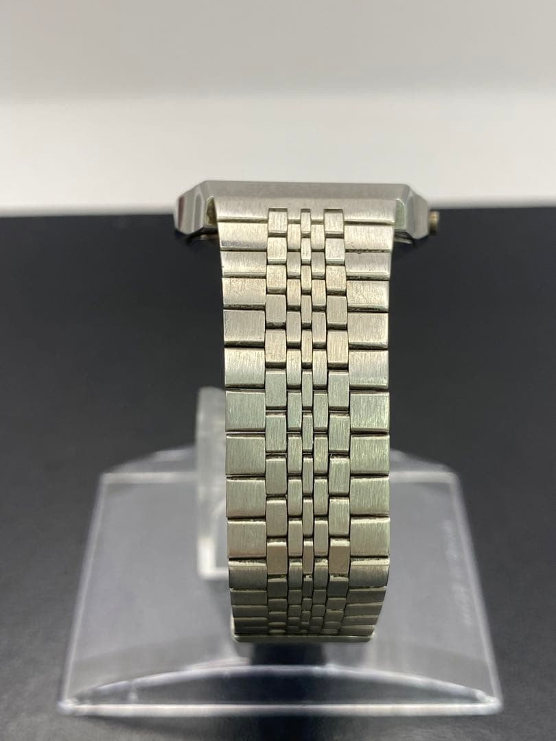 Working condition, broken crown. SEIKO quartz analog-digital hybrid wristwatch f