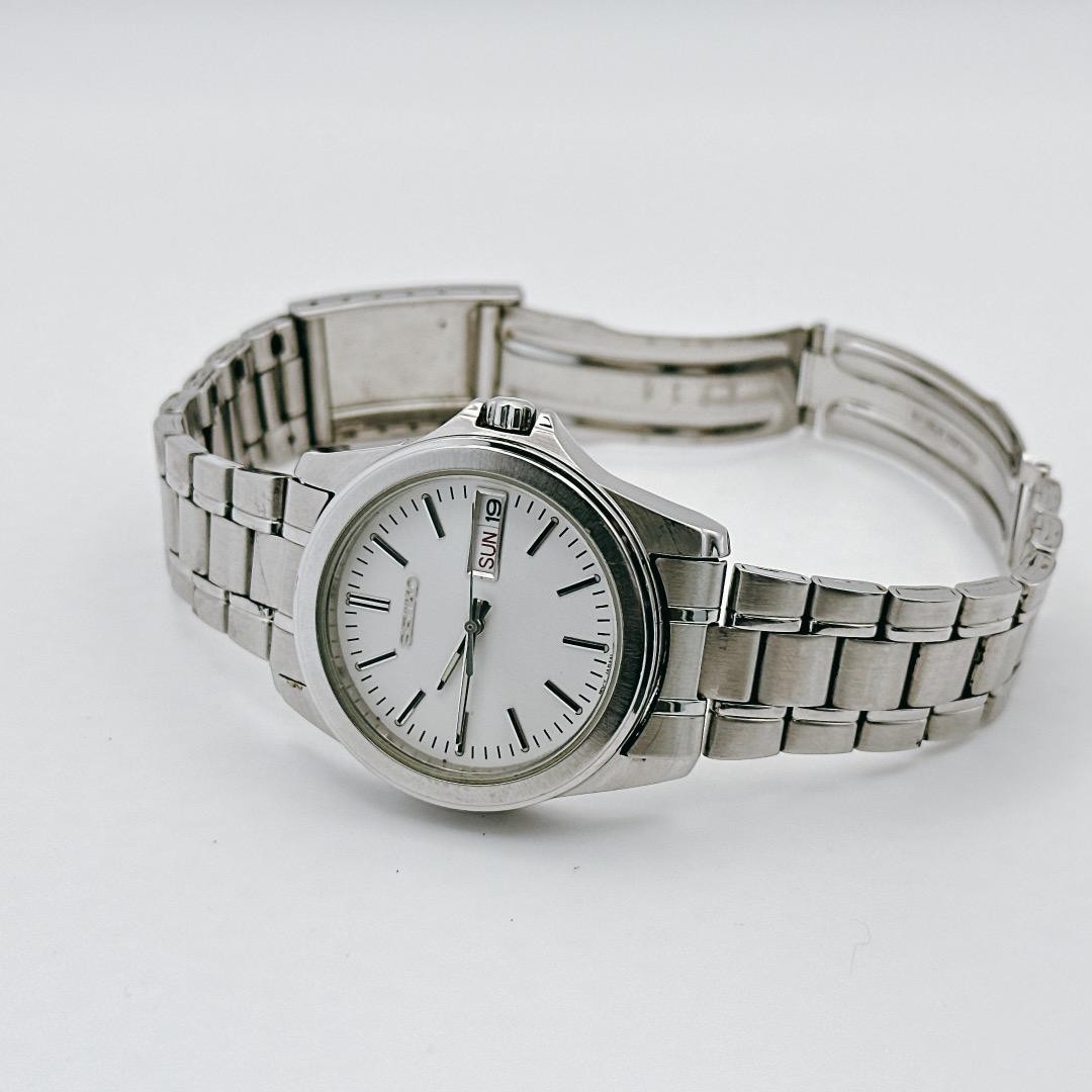 Excellent condition, fully functional. SEIKO men’s watch, day-date, silver d