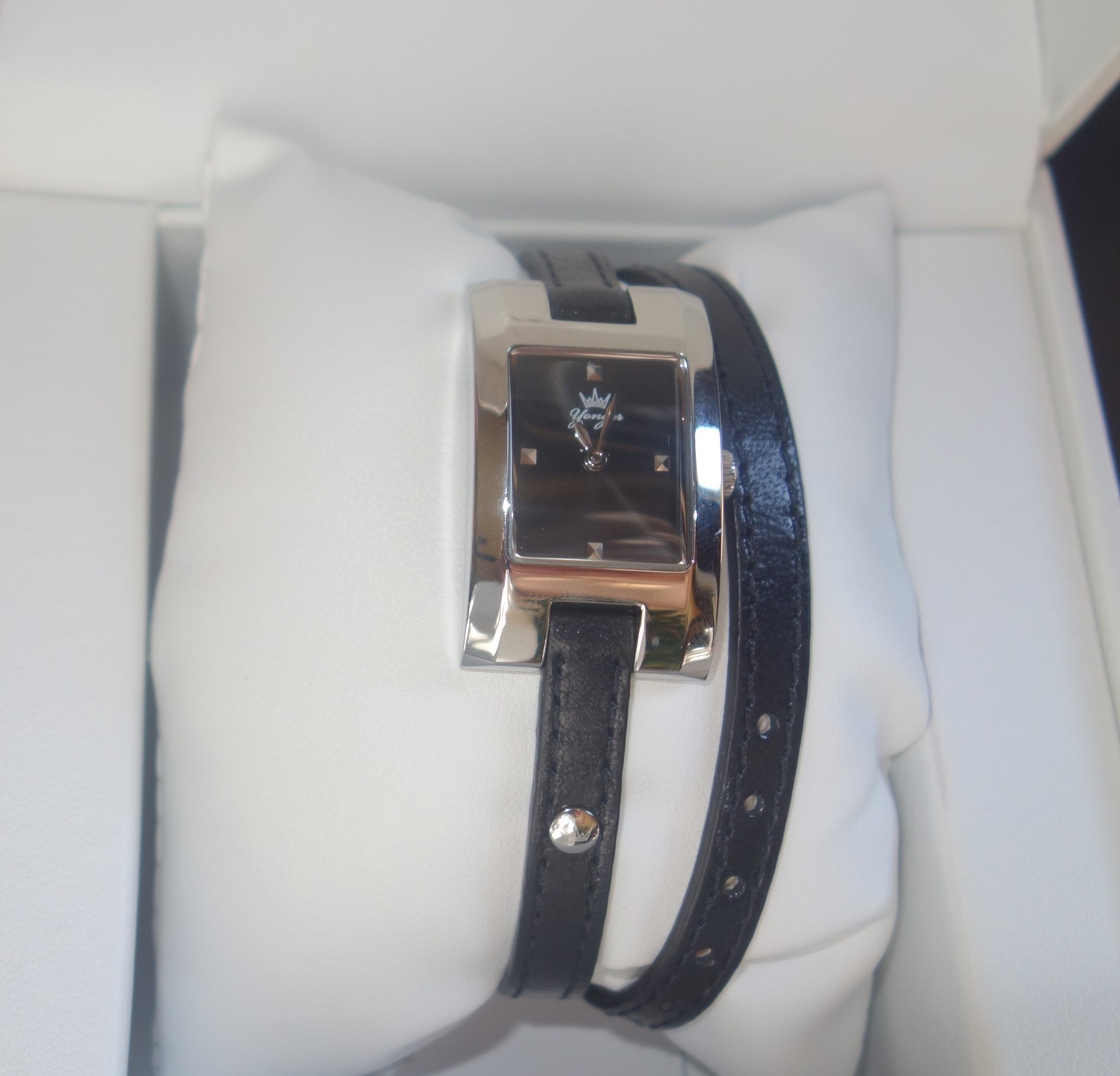 Yonger and Bresson Women’s DCC 1469/01 Genuine Black Leather Quartz Watch new