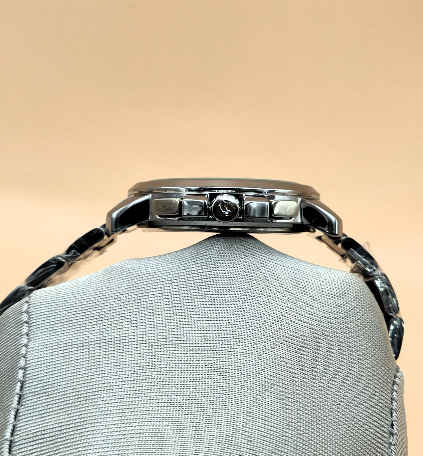 Amazing Meserati Tachymeter Chronograph Analog Refurbished Men’s Wrist Watch