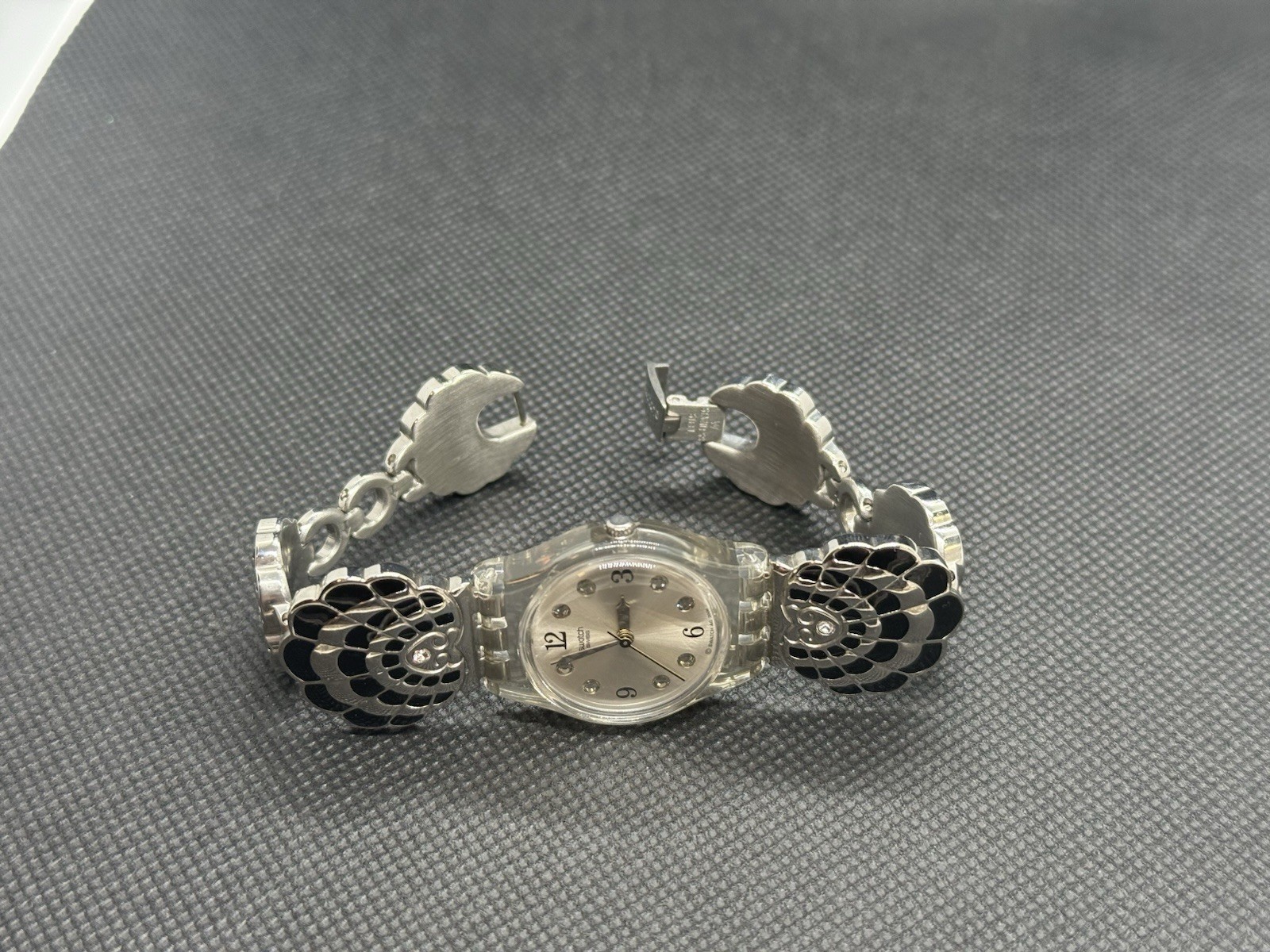 2007 SWATCH Originals REVUE STAR LM130G Womens Watch Stainless Steel Link SAVE!