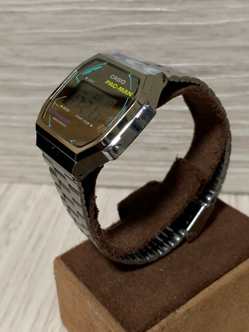 CASIO Classic Pac-Man Collaboration A168WEPC-7AJR Watch Silver Metal Band