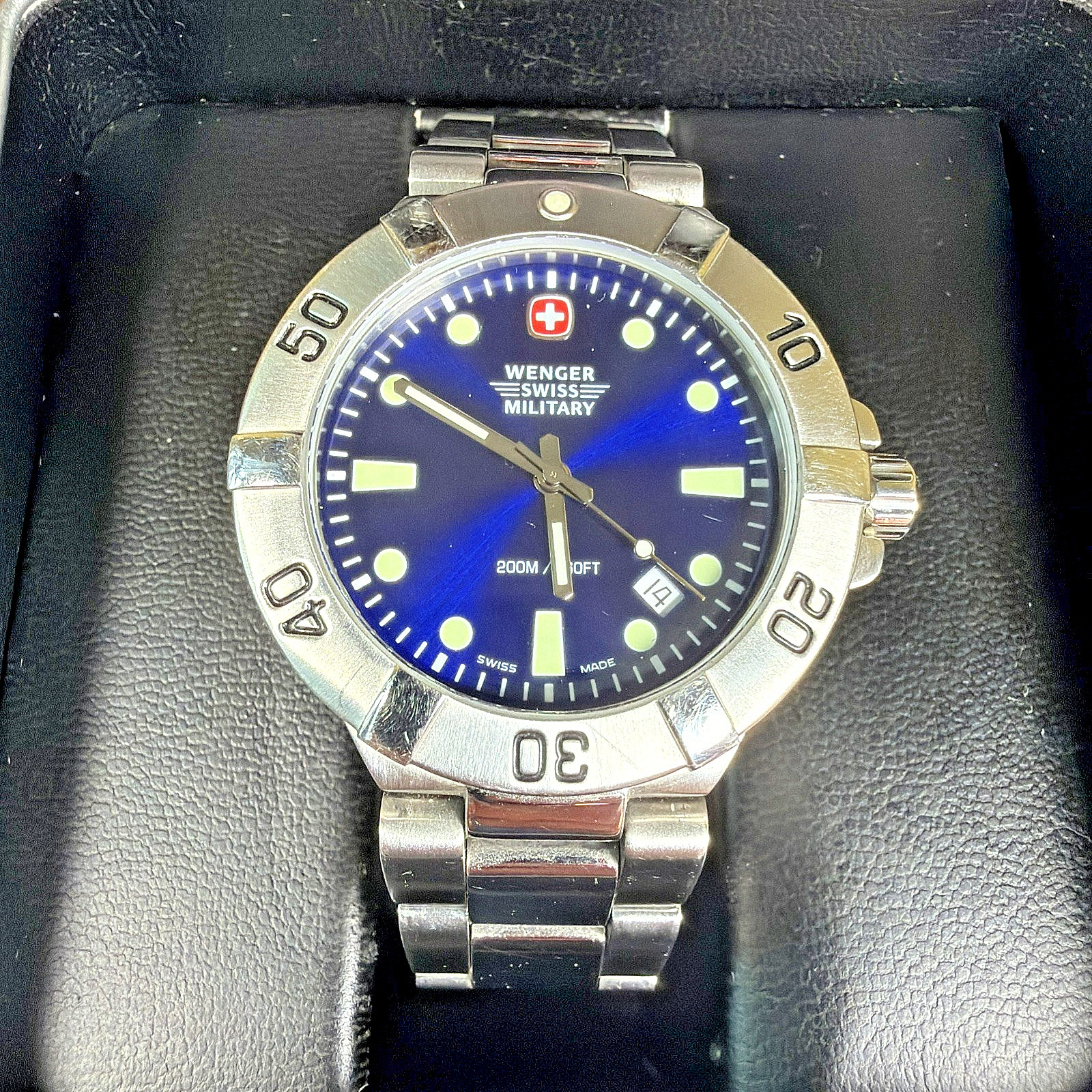 Wenger Swiss Military Watch 79178 Stainless Steel Mineral Crystal 200mm 660ft