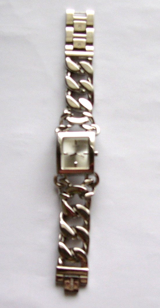 GUESS VINTAGE Twisted Ladies Watch W11529L1