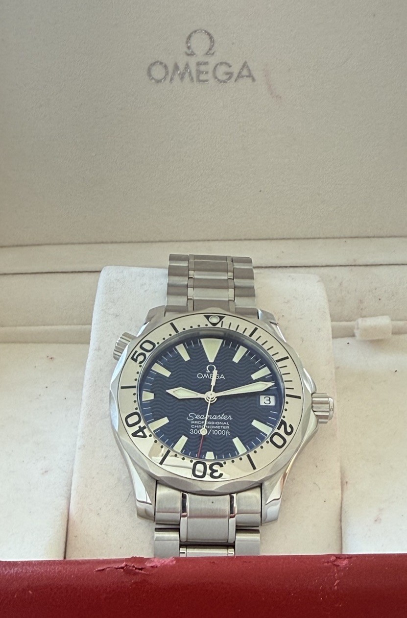 OMEGA Seamaster Professional 41mm Blue Wave Dial Auto Date 300m SS Box/Papers