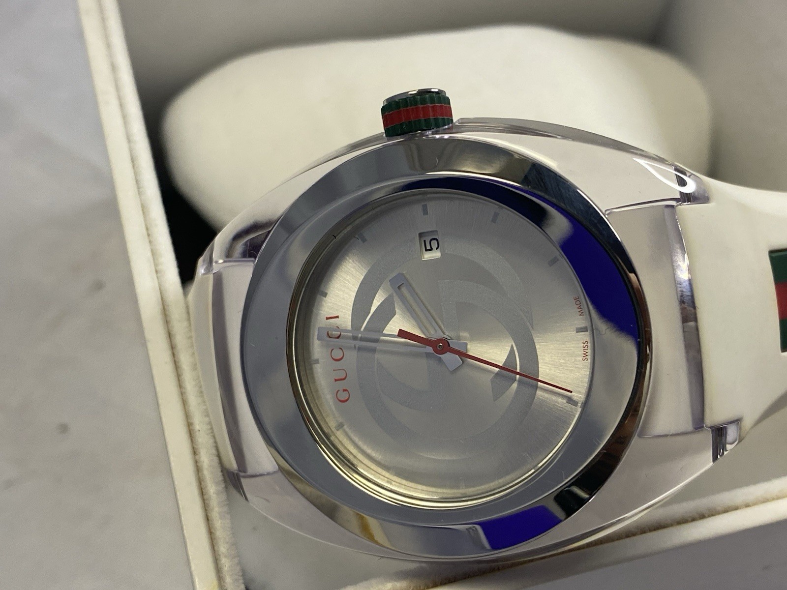 GUCCI 137.1 SYNC Quartz WatchTransparent Resin Men’s White red green Rubber