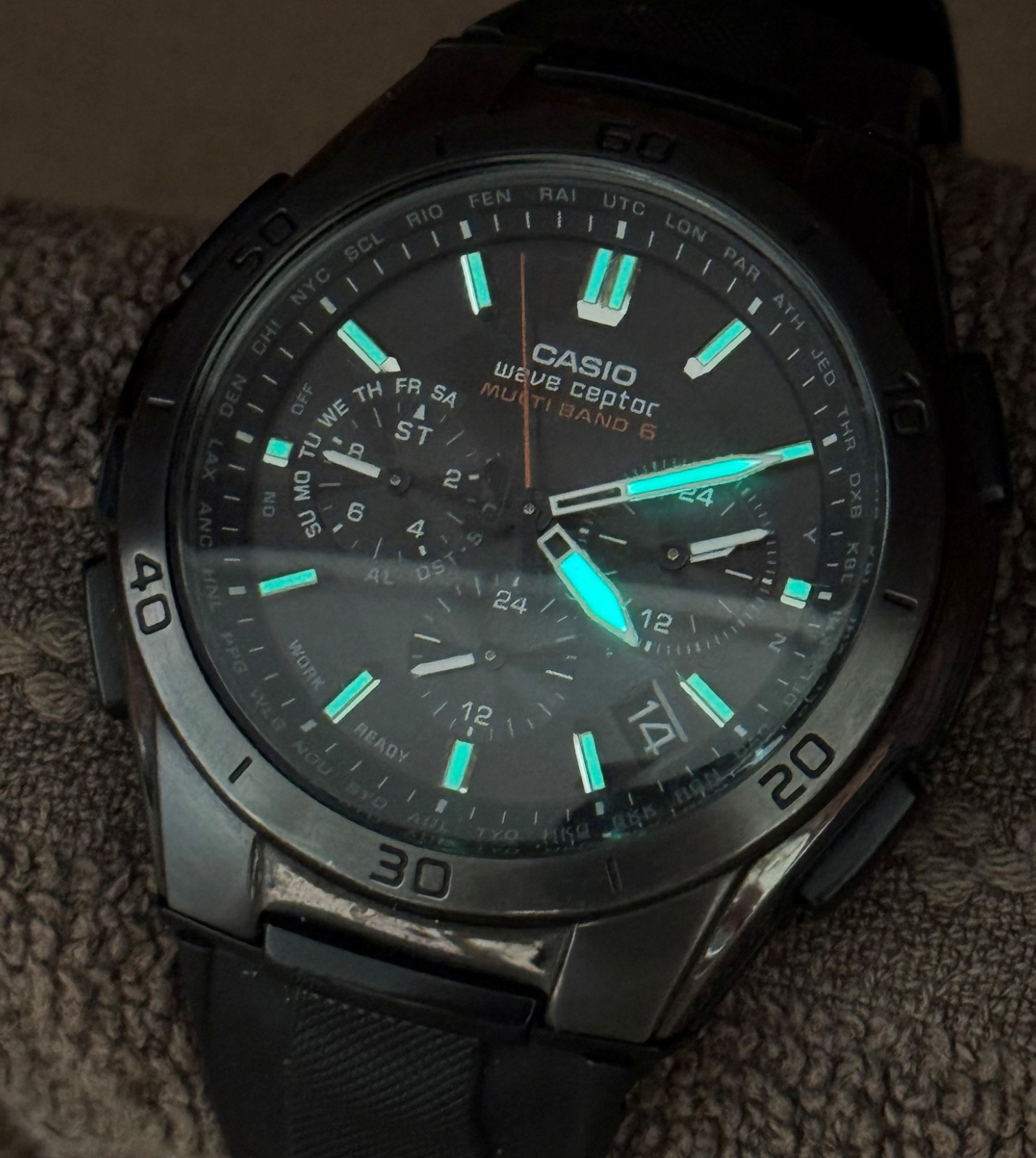 Casio Waveceptor WVQ-M410 (5174) – black -Pre-Owned – Good Condition