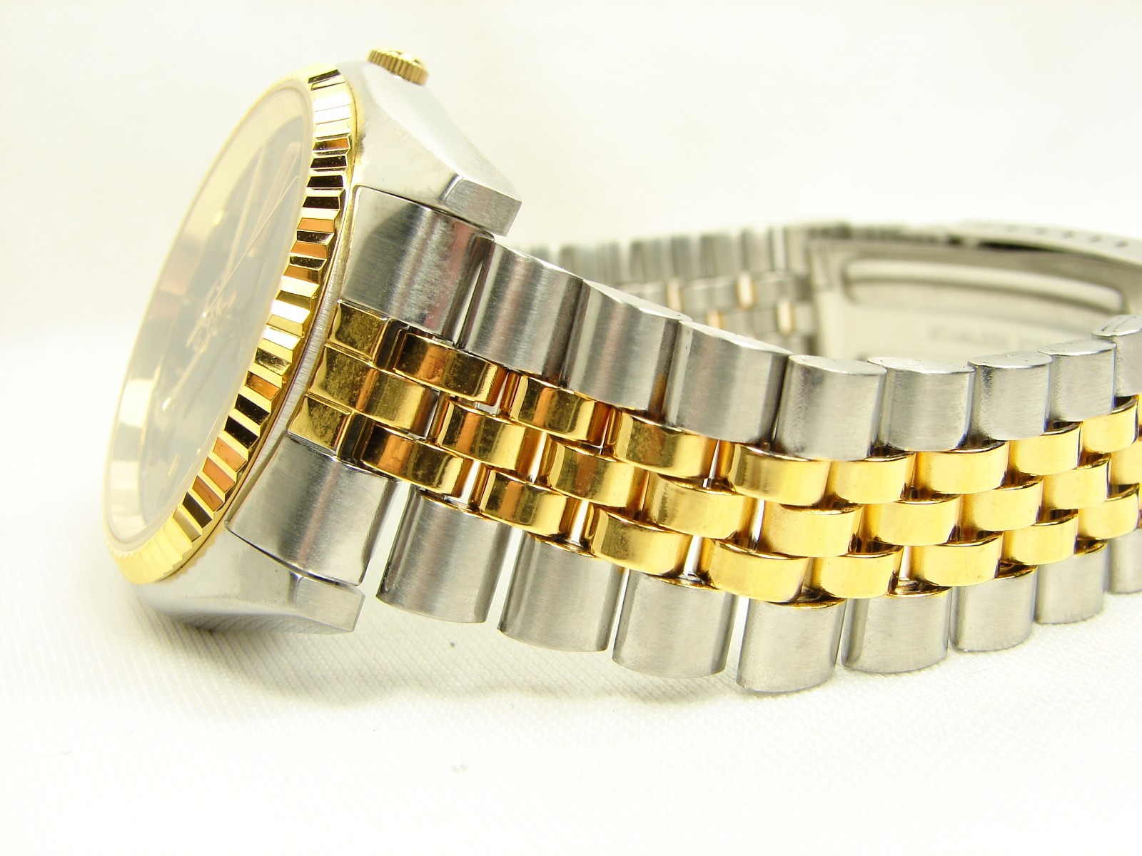 FUJI TIME NOS Automatic Watch