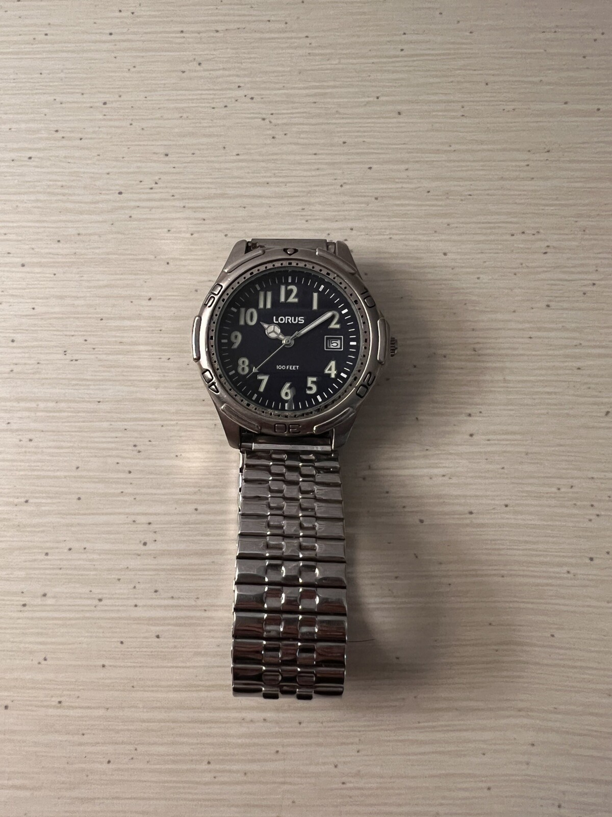 Cool Lorus Peace Symbol Hour Hand, 100 Feet Depth, Date Window Watch