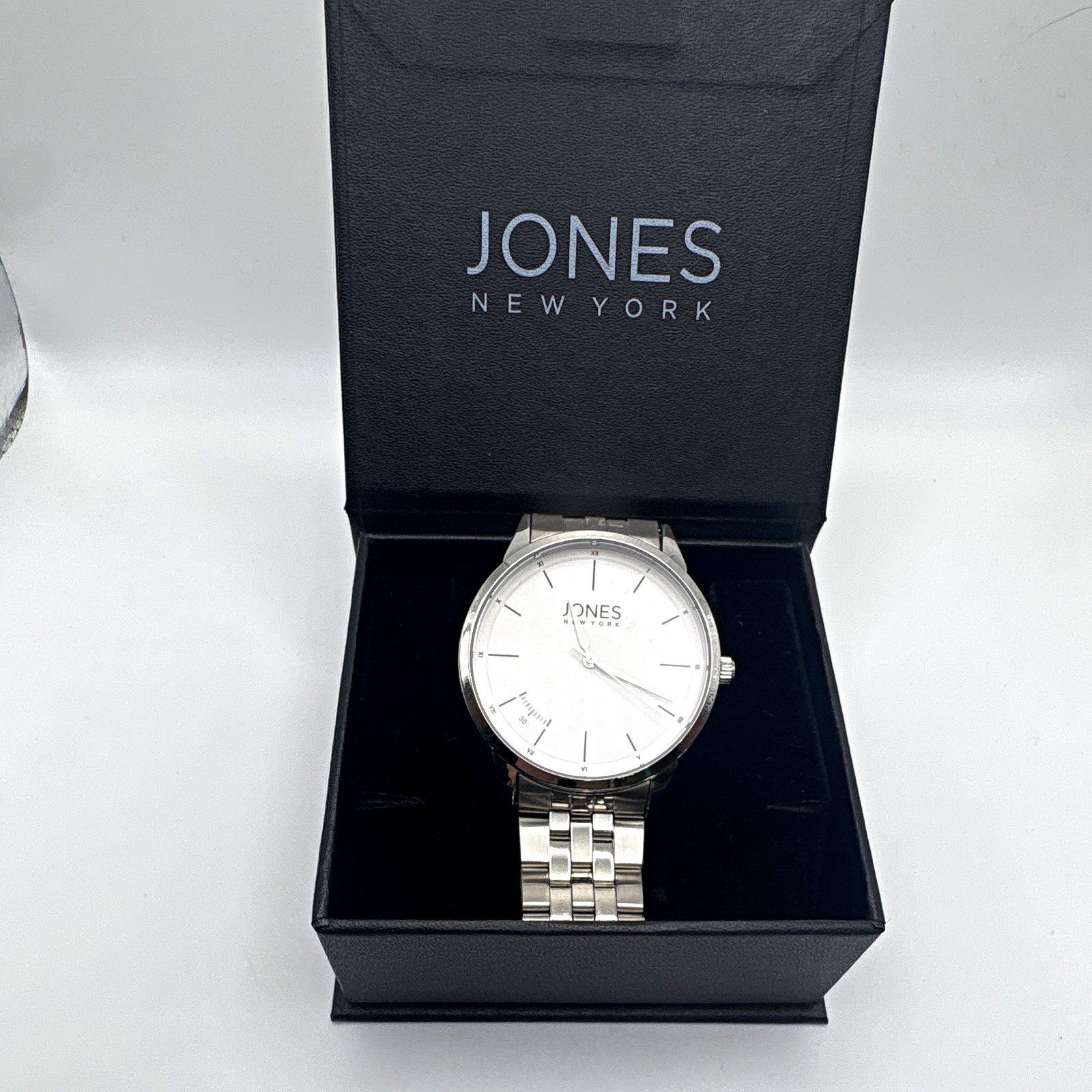 Jones men’s New York Quartz Analog Silver-Tone Metal Dress Watch w/ Box