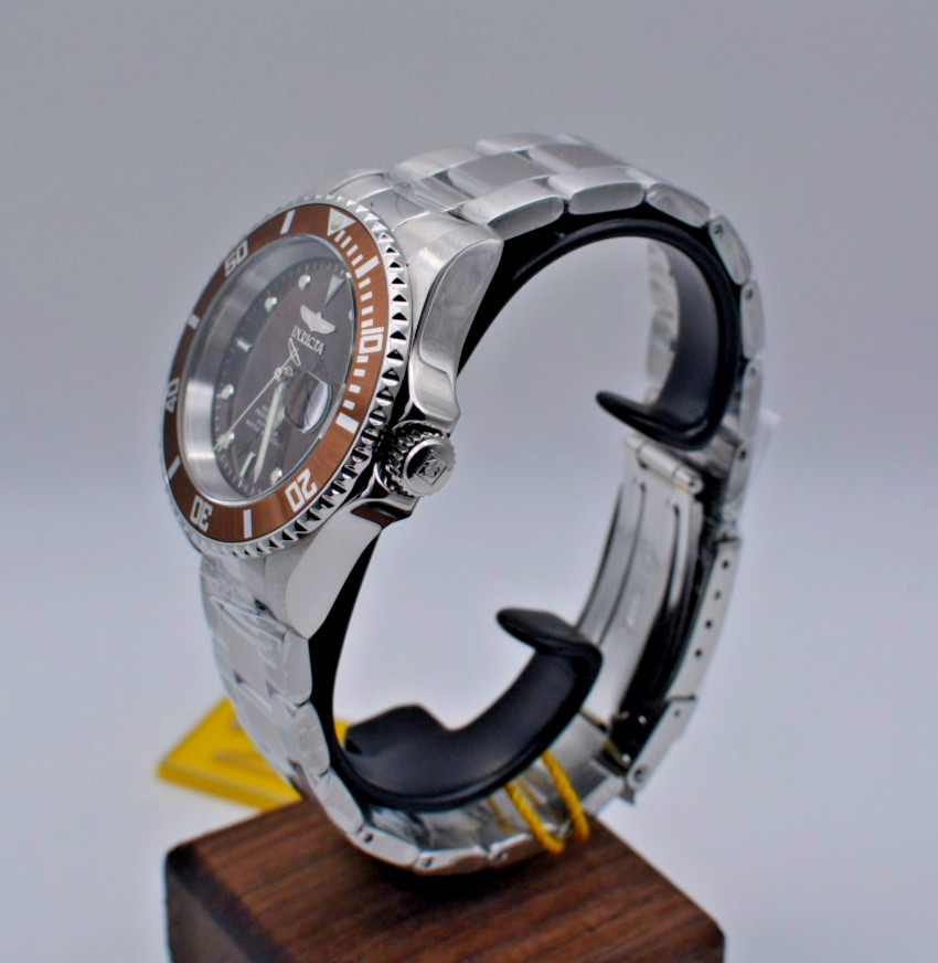 Invicta Men’s Automatic Pro Diver Brown Watch 40mm 35689 new with box &papers
