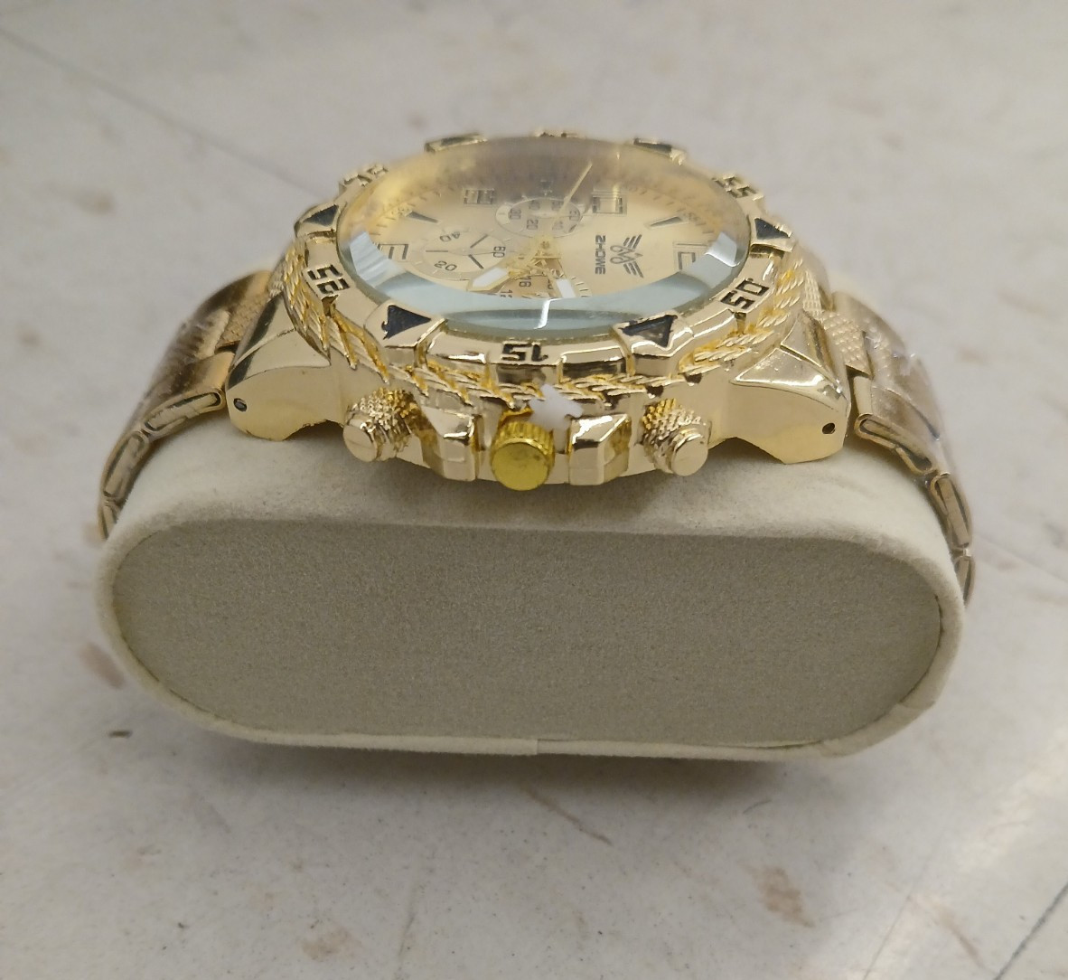 ZHOWE Quartz Chronograph Analog Gold Tone Wristwatch Metal Bracelet