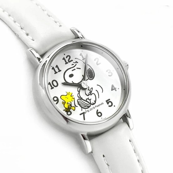 Citizen Q&Q Snoopy Watch Peanuts White P003-314 Solar Powered Lightweight Japan