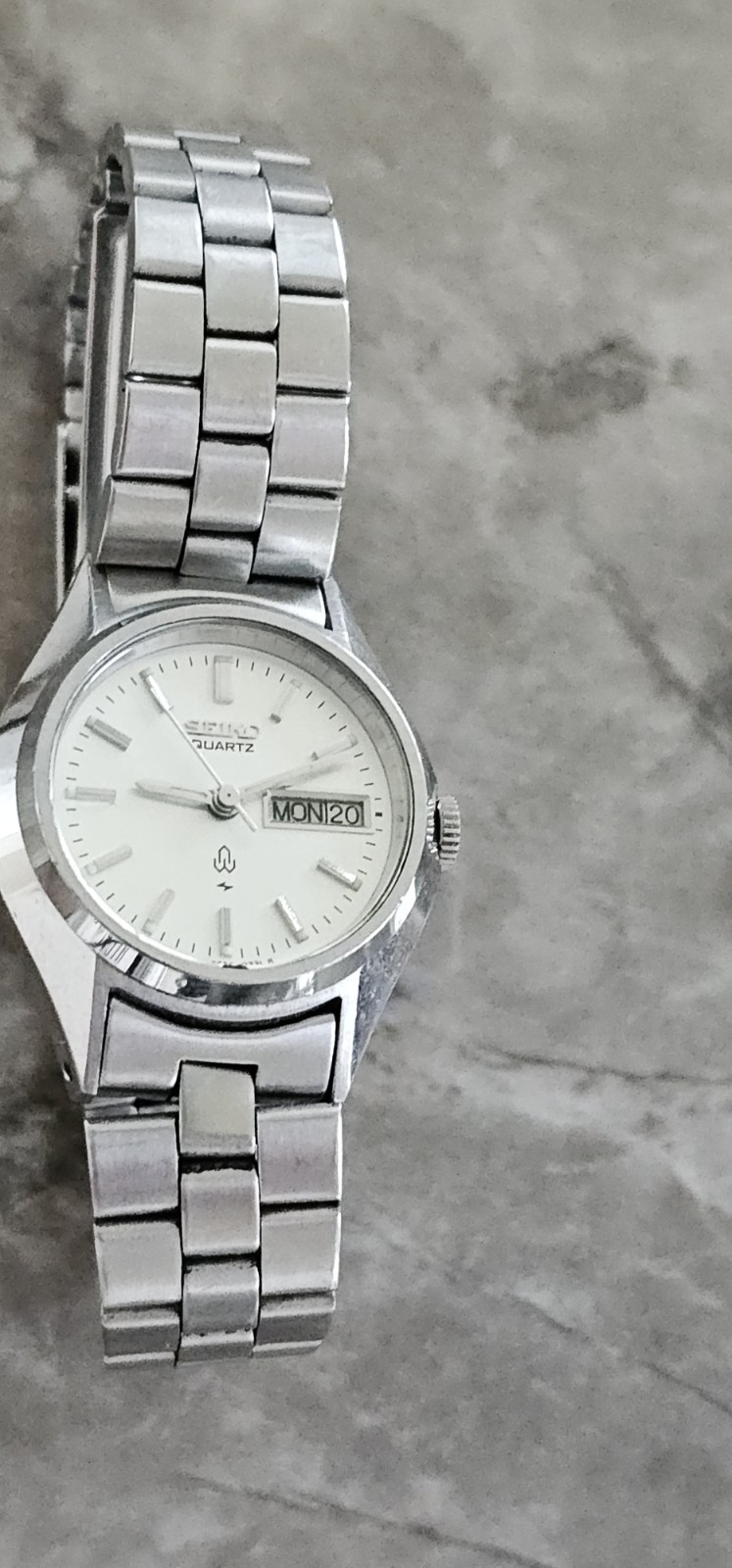 Seiko Watch Women 24mm Silver Dial Silver Tone Daydate 2626-0010 New Battery TG5