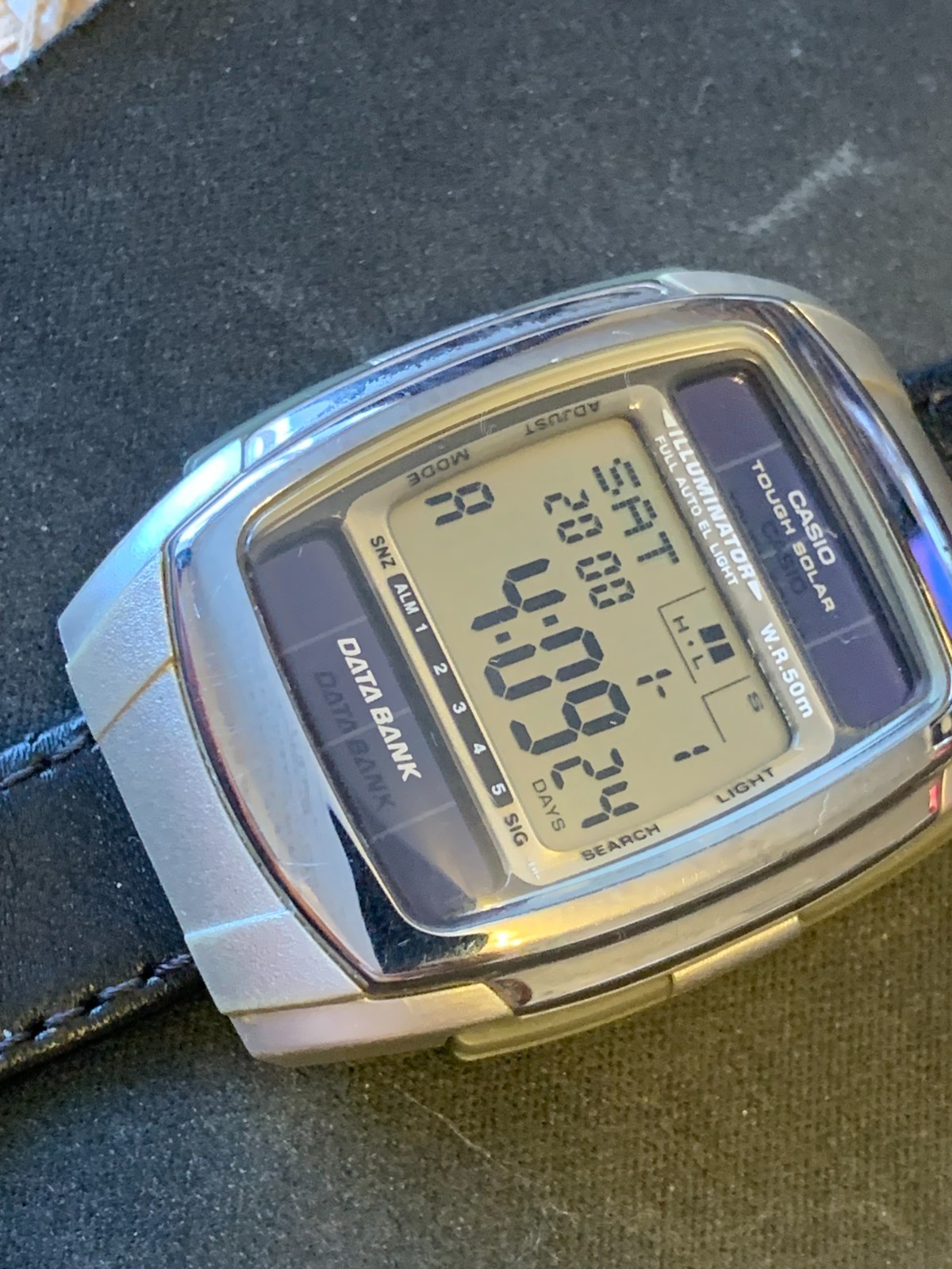VINTAGE CASIO WATCH (2568) DB-E30 TOUGH SOLAR DATA BANK DIGITAL WATCH