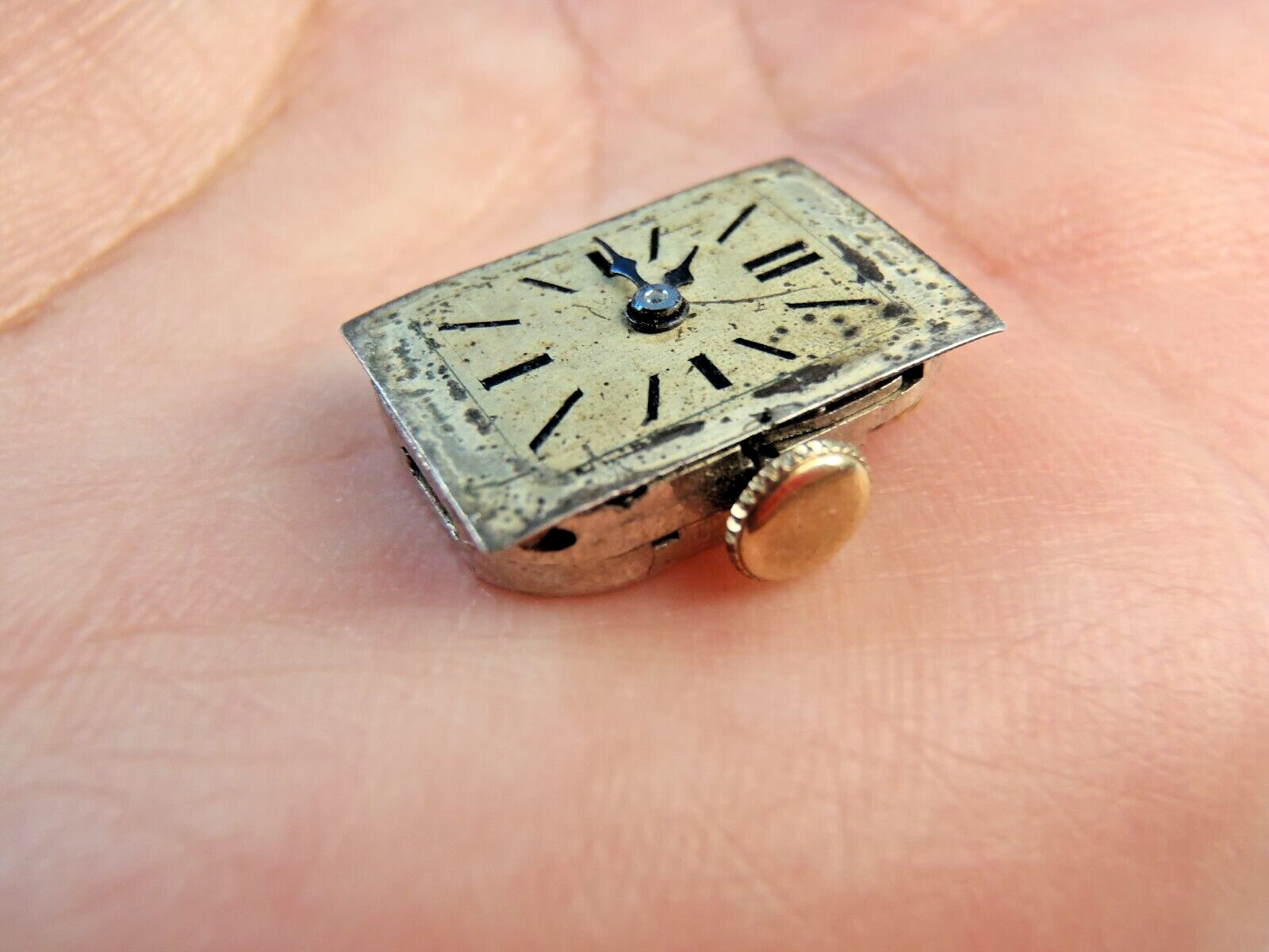 Cabo 17 Jewel Watch Movement & Dial & Crown Swiss CXE 16.2mm x 11.5mm Runs
