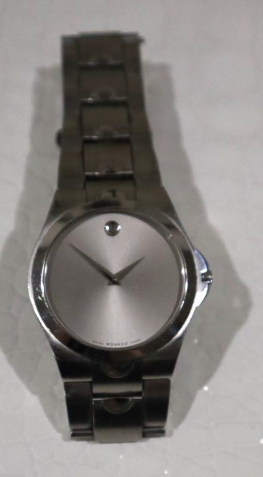 Movado Museum Luno 0605557 (84-EZ-1850) Men’s Stainless Steel Silver Dial Watch