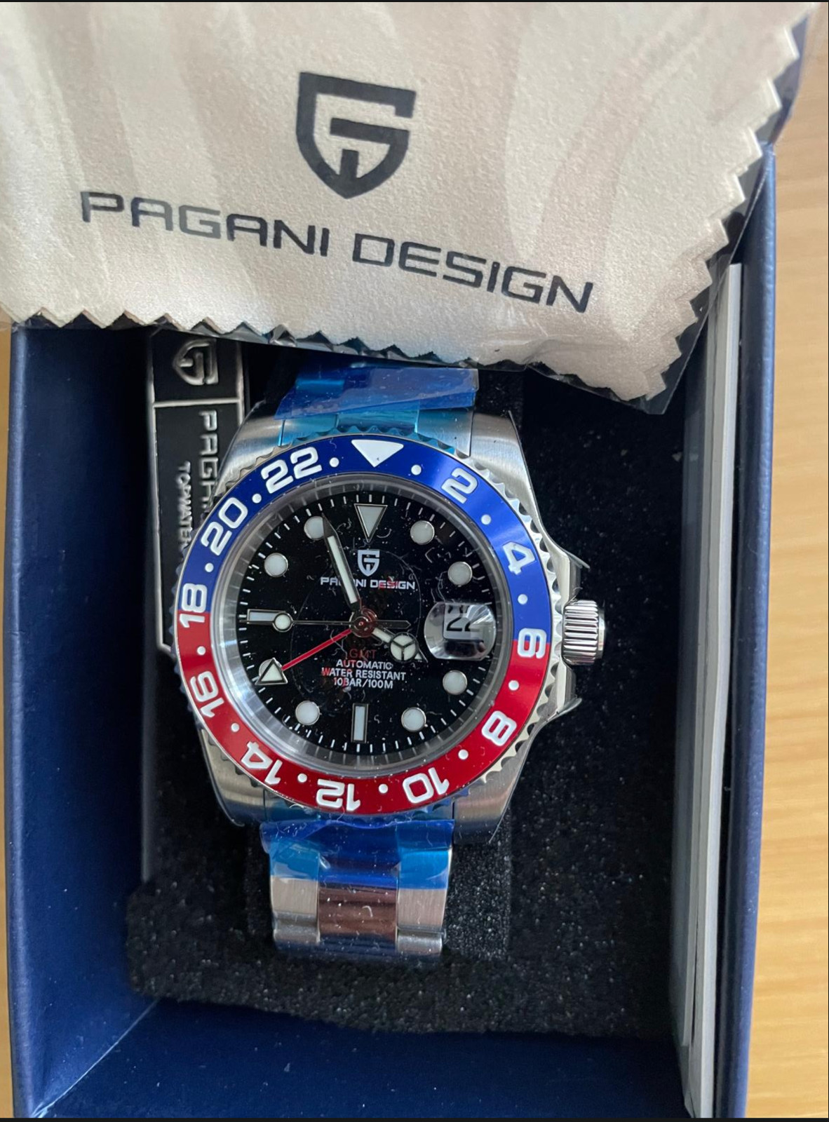 Pagani Design, 40mm, Automatic,GMT, (Pepsi), Oyster Bracelet, Sapphire Crystal.