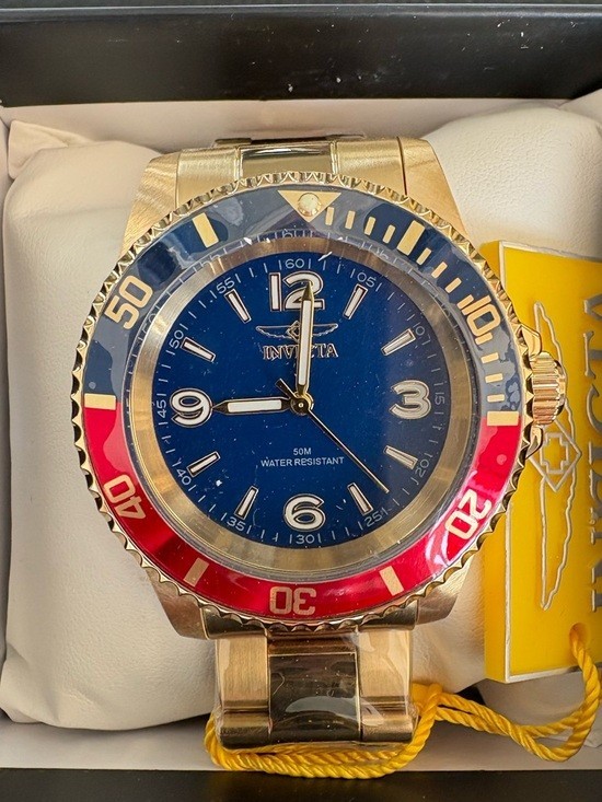 Invicta Specialty Velario Men’s Watch – 41mm, Gold (69723) New