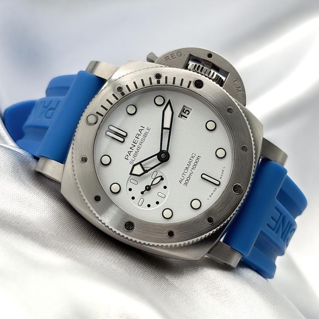 Panerai Luminor Submersible 1950 Bianco PAM02223 42mm 3 Days Steel Box & Papers