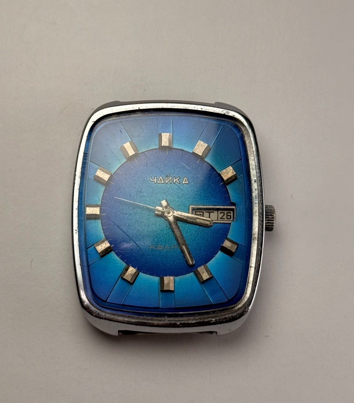1970s CHAIKA QUARTZ RESONATOR Blue Electron Chajka USSR watch cal.3050