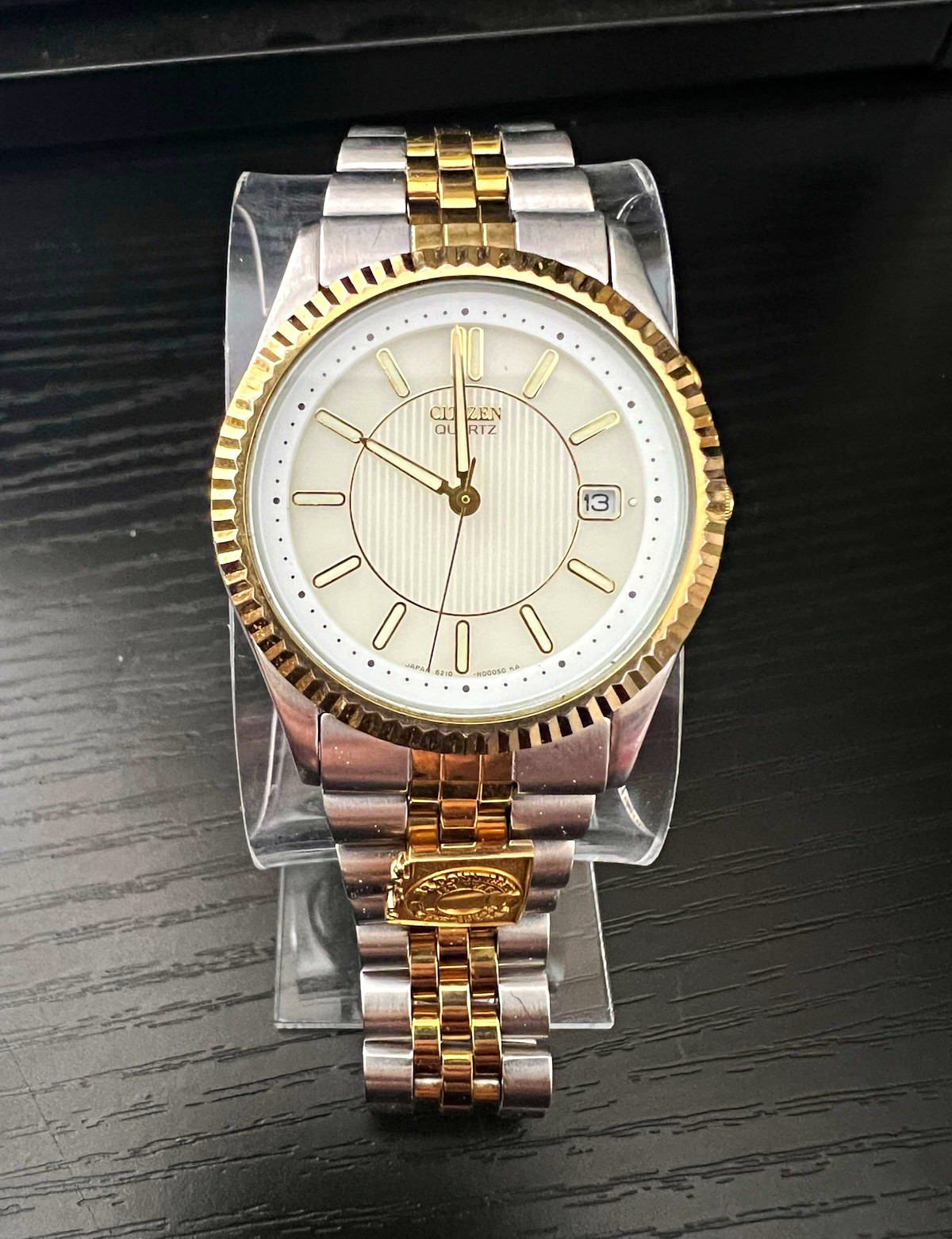 Citizen Quartz Two-Tone SS Bracelet Silver Dial Date Fluted Bezel 36.82mm