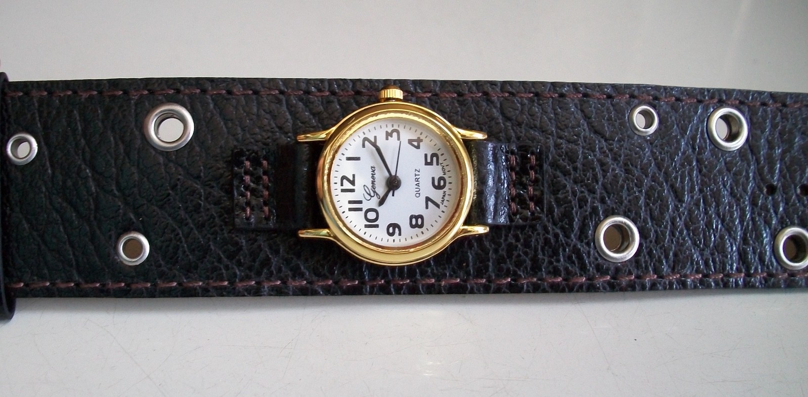 Women,Girls,Boys Leather Band Fashion Dressy Casual Wrist Watch