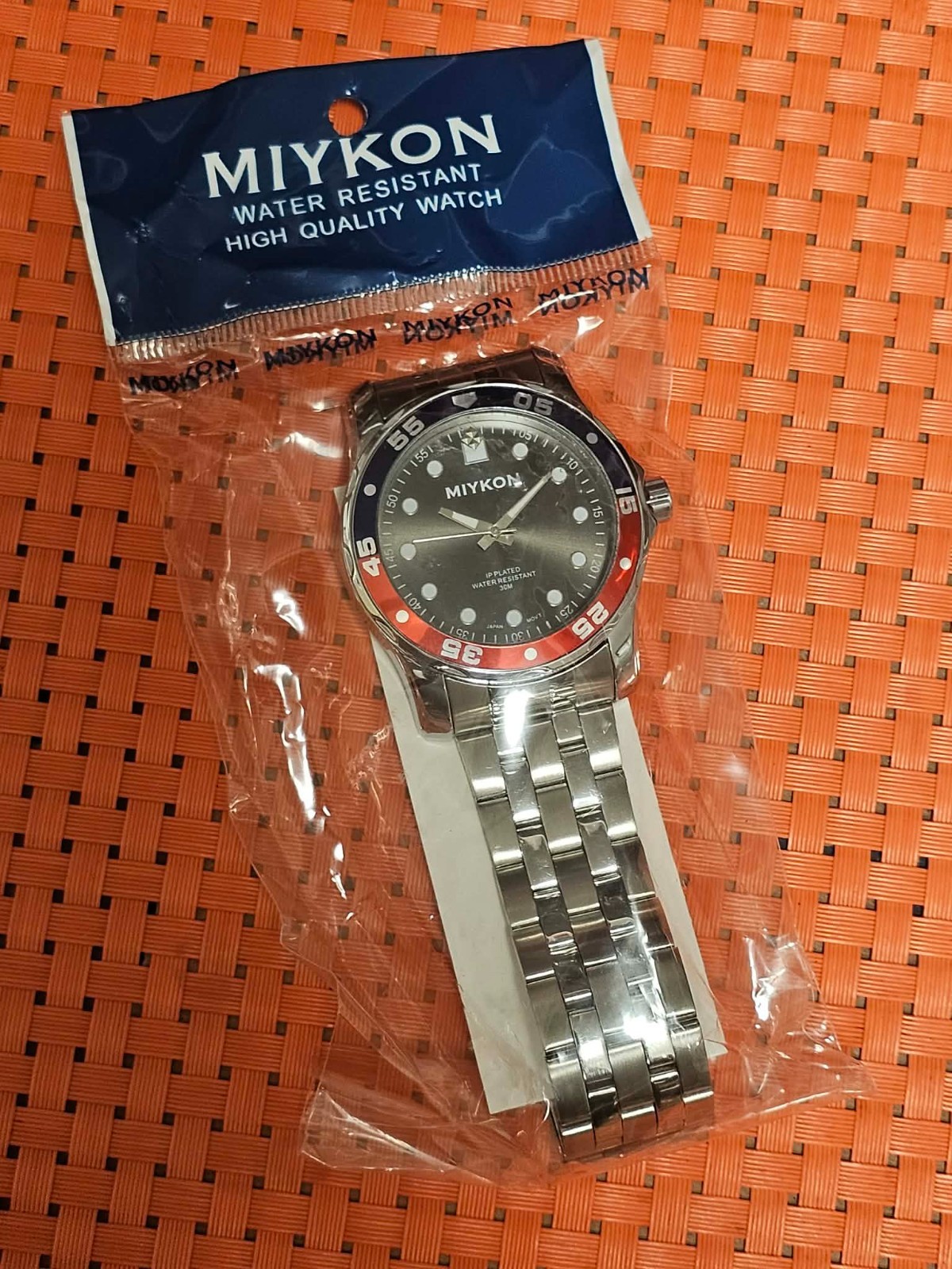 Pepsi, Miykon Men’s Analog Wristwatch Silver Stainless Steel Band Black Dial